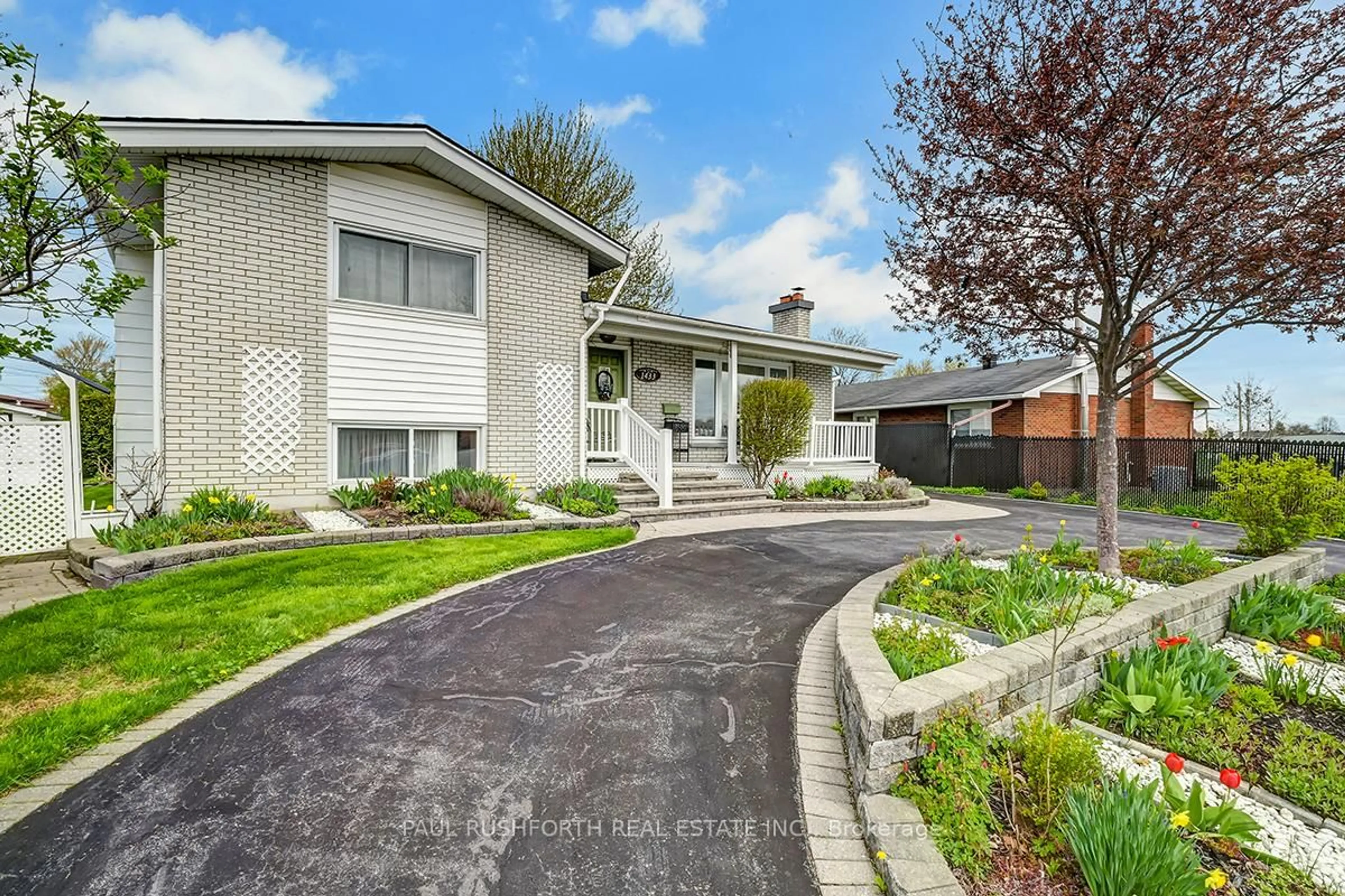 Unknown for 1433 DUFORD DR Dr, Orleans Ontario K1E 1E7