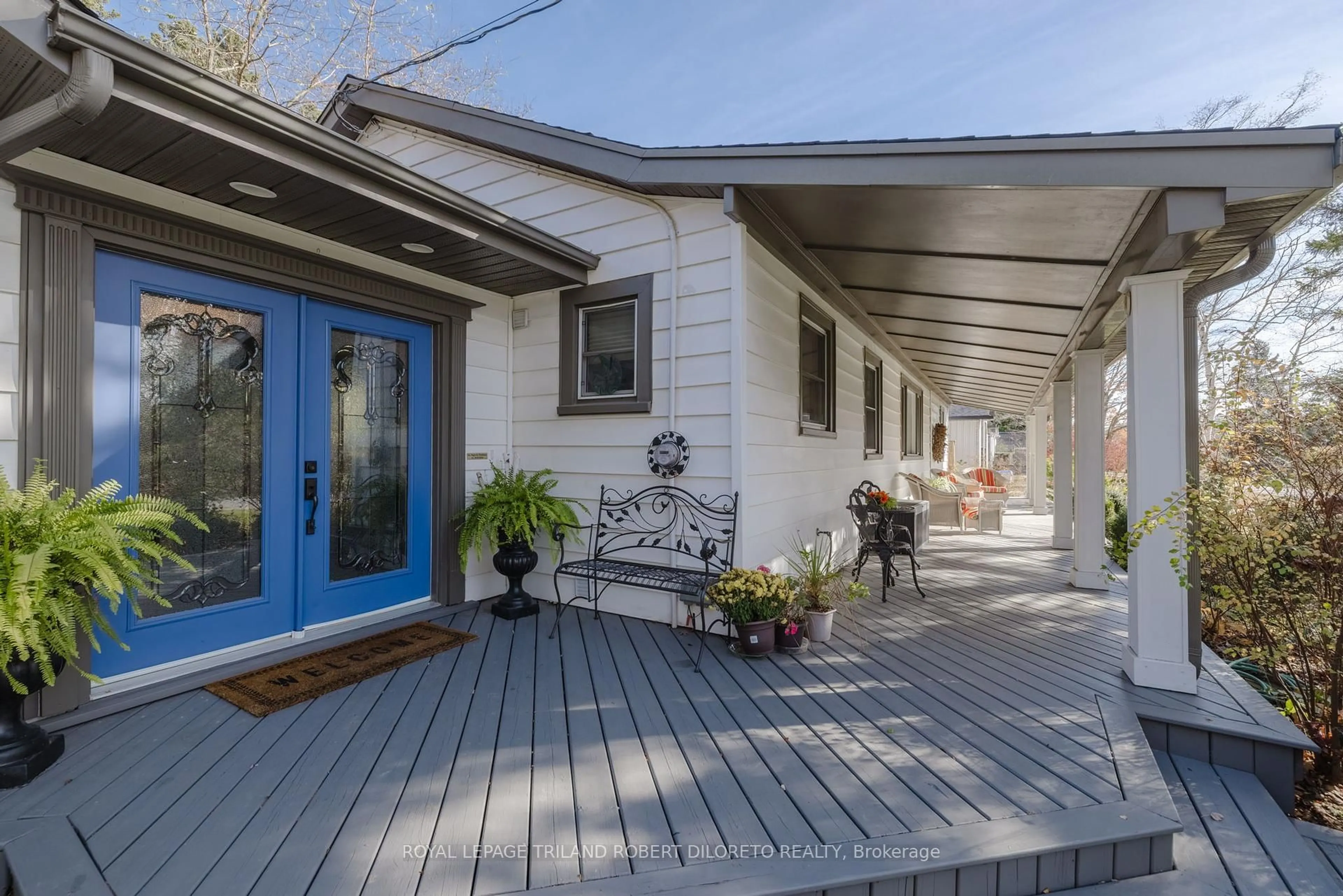Patio, street for 11 ELMHURST St, Middlesex Centre Ontario N0L 1R0