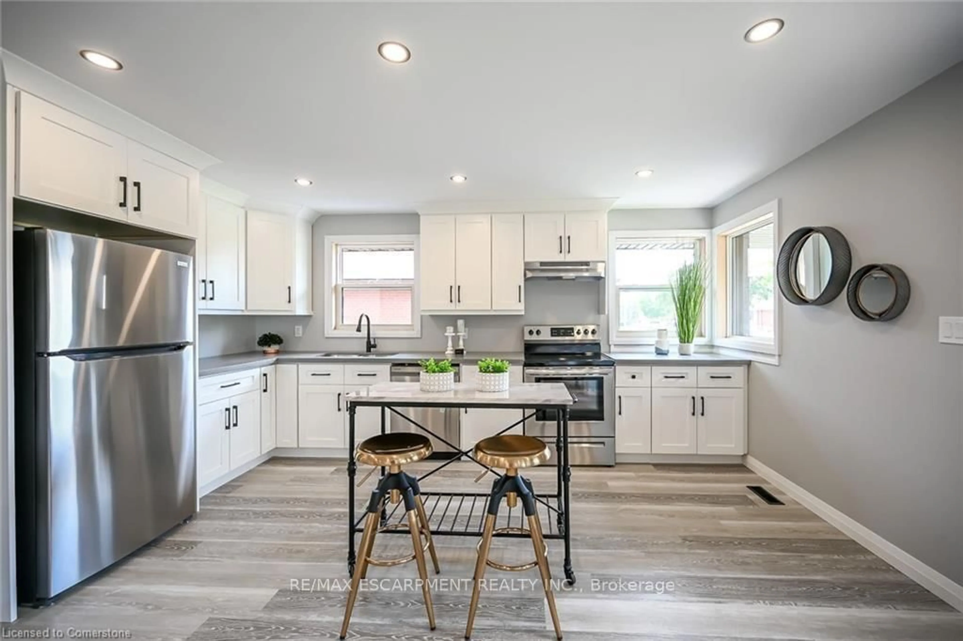 Open concept kitchen, unknown for 379 East 19th St, Hamilton Ontario L9A 4S9