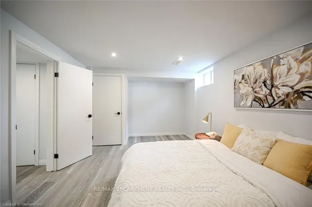 Additional property image - 379 East 19th St