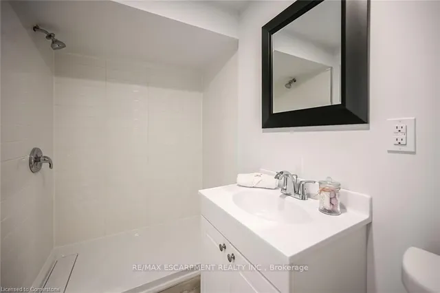 Additional property image - 379 East 19th St