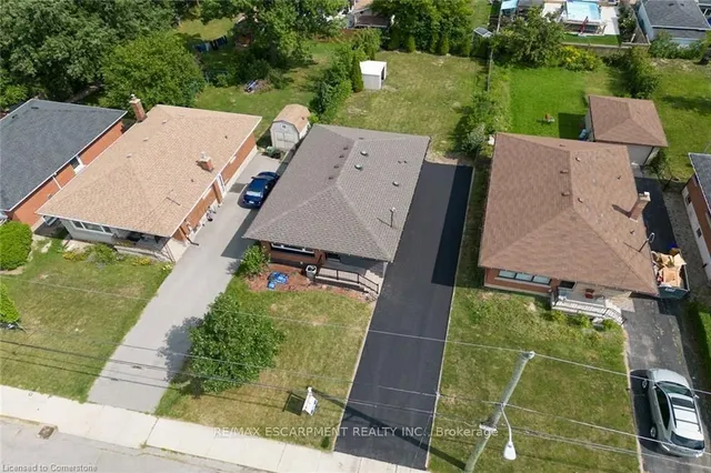 Additional property image - 379 East 19th St
