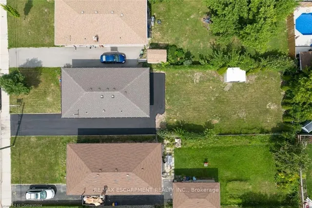 Additional property image - 379 East 19th St