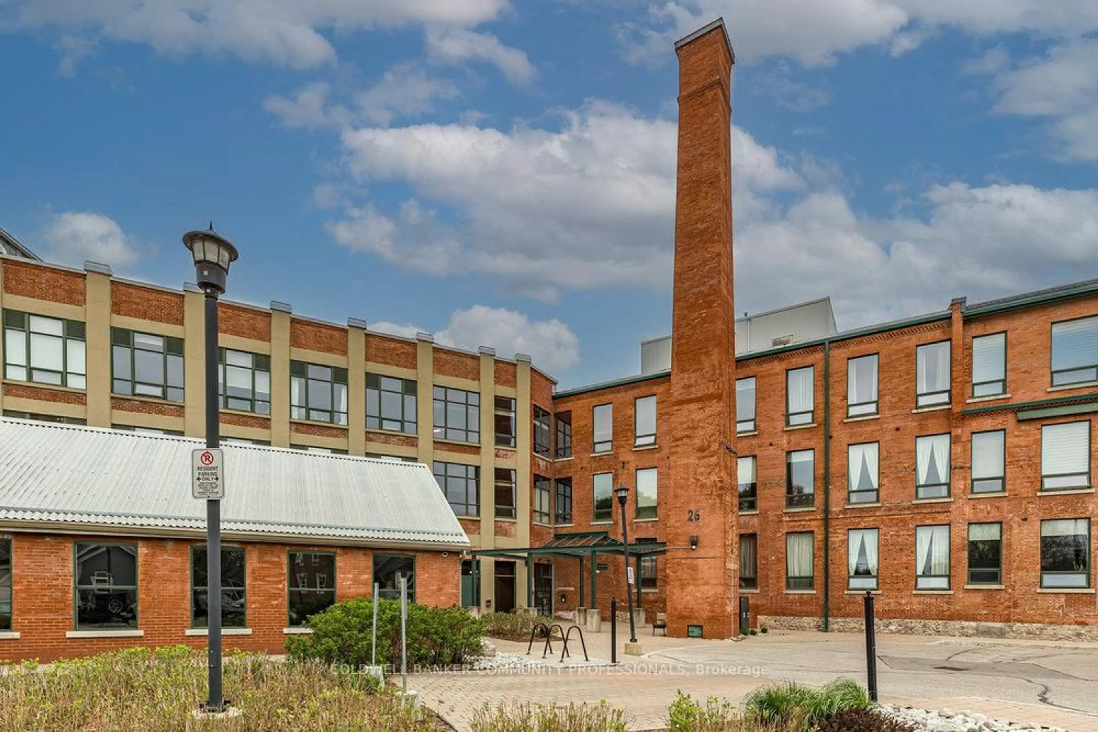 Patio, building for 26 Ontario St #216, Guelph Ontario N1E 7K1