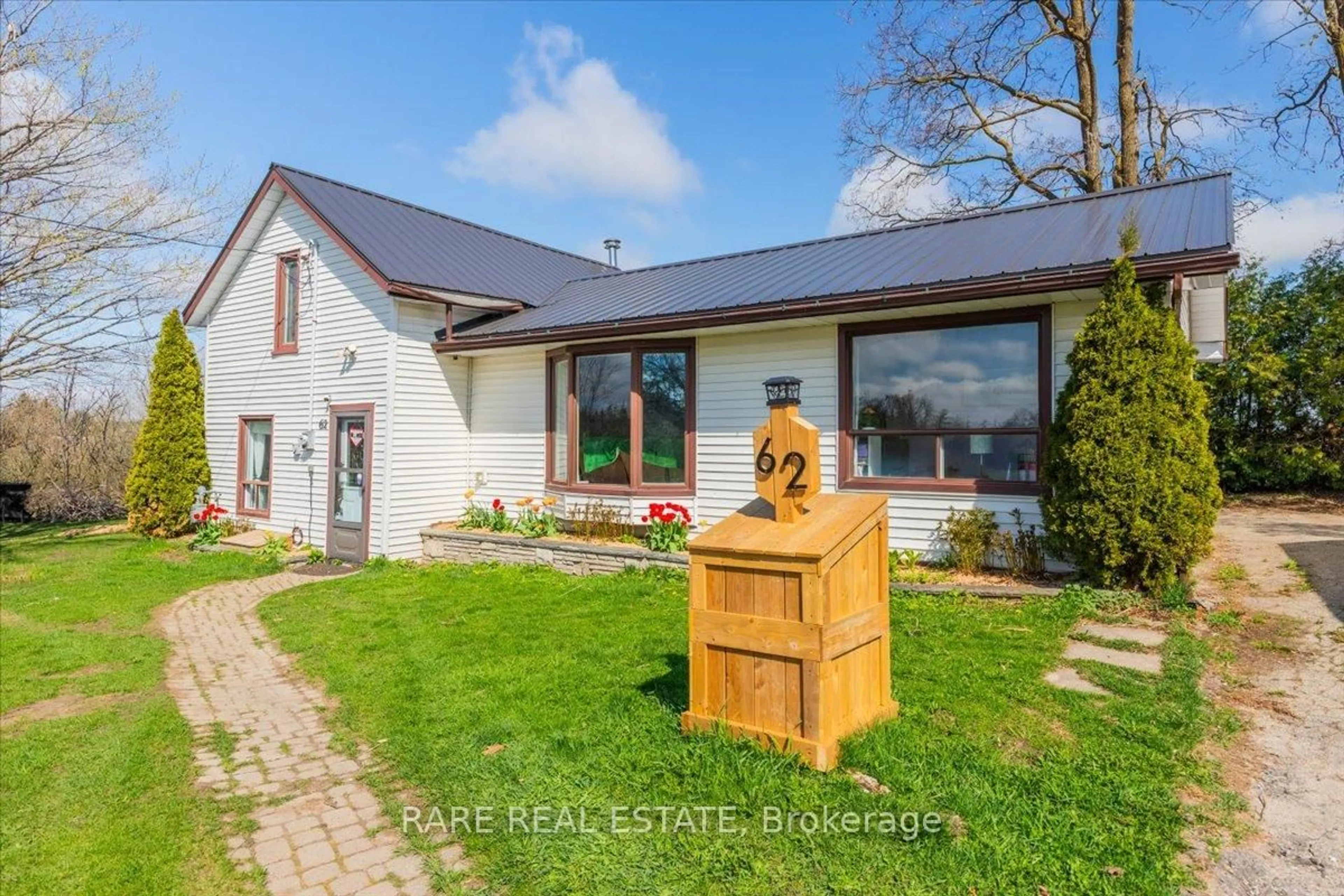 A pic from outside/outdoor area/front of a property/back of a property/a pic from drone, street for 62 MILL Lane, Melancthon Ontario L9V 2T9