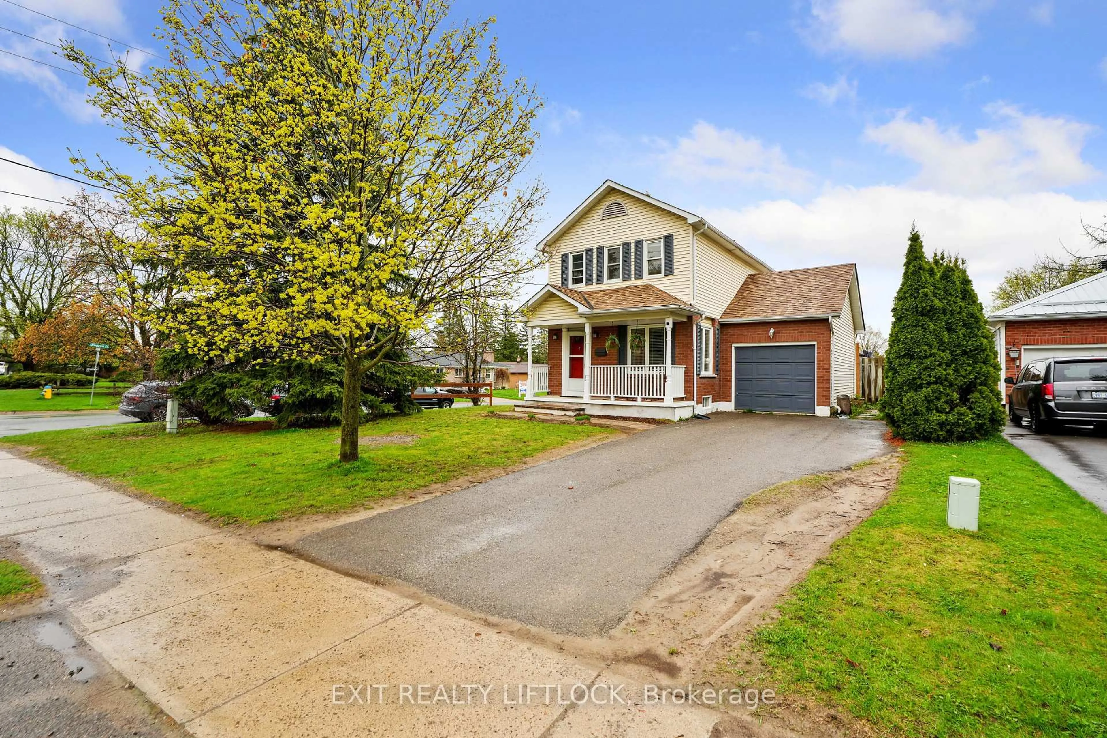 A pic from outside/outdoor area/front of a property/back of a property/a pic from drone, street for 36 Kawartha Heights Blvd, Peterborough West Ontario K9J 8B3