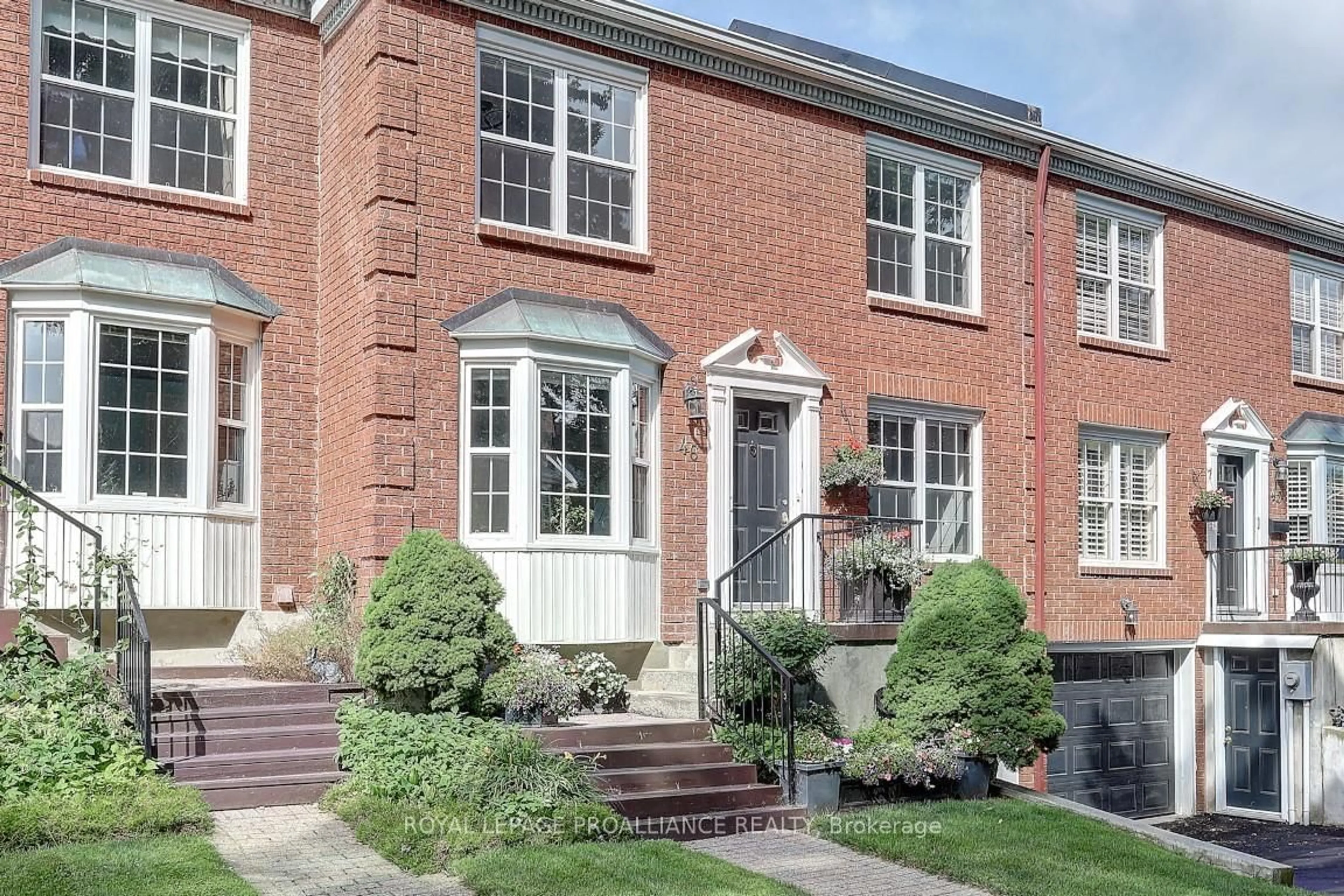 Home with brick exterior material, street for 46 Country Club Pl #15, Brockville Ontario K6V 6T9