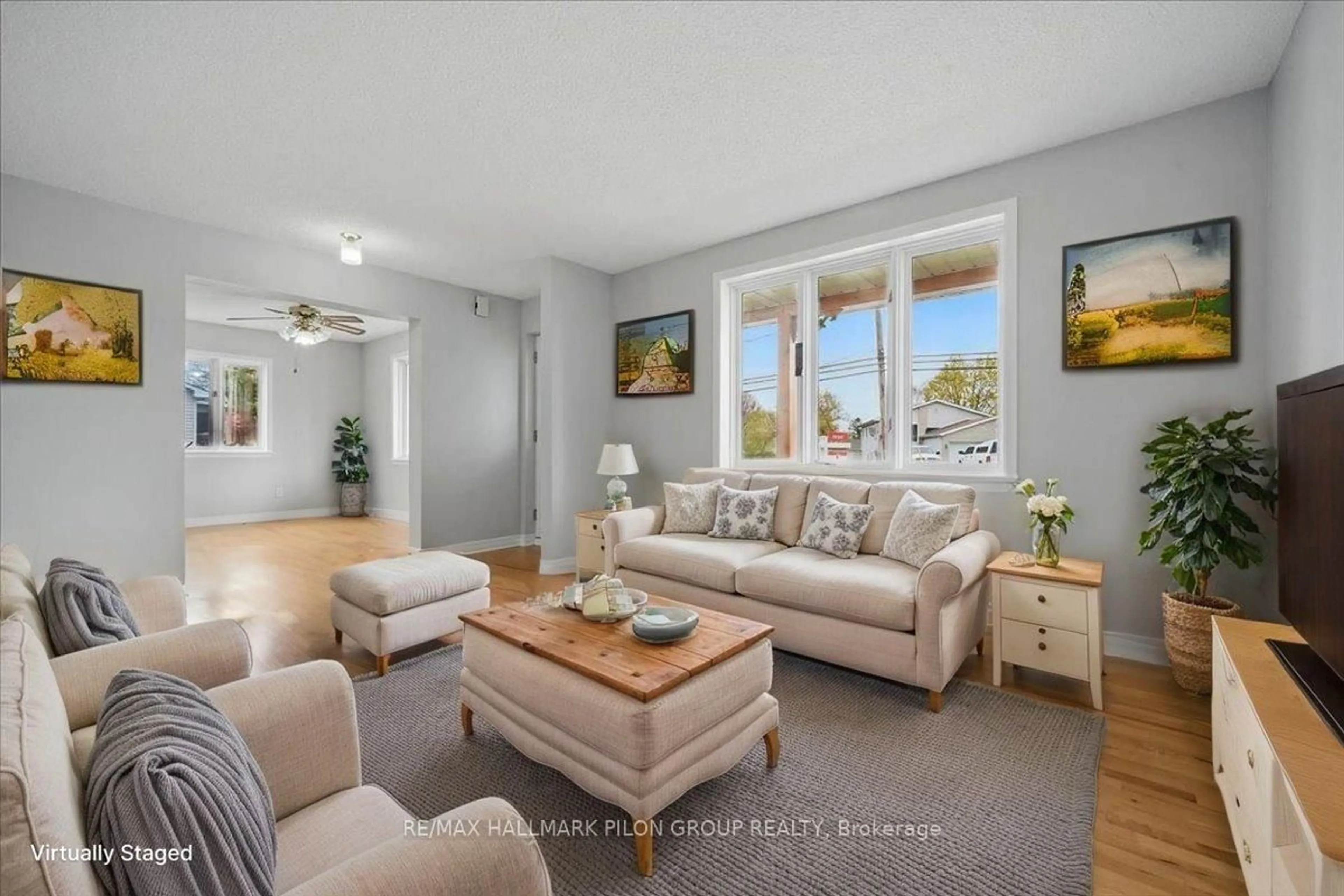 Living room with furniture, unknown for 617 Laurier St, Clarence-Rockland Ontario K4K 1E7