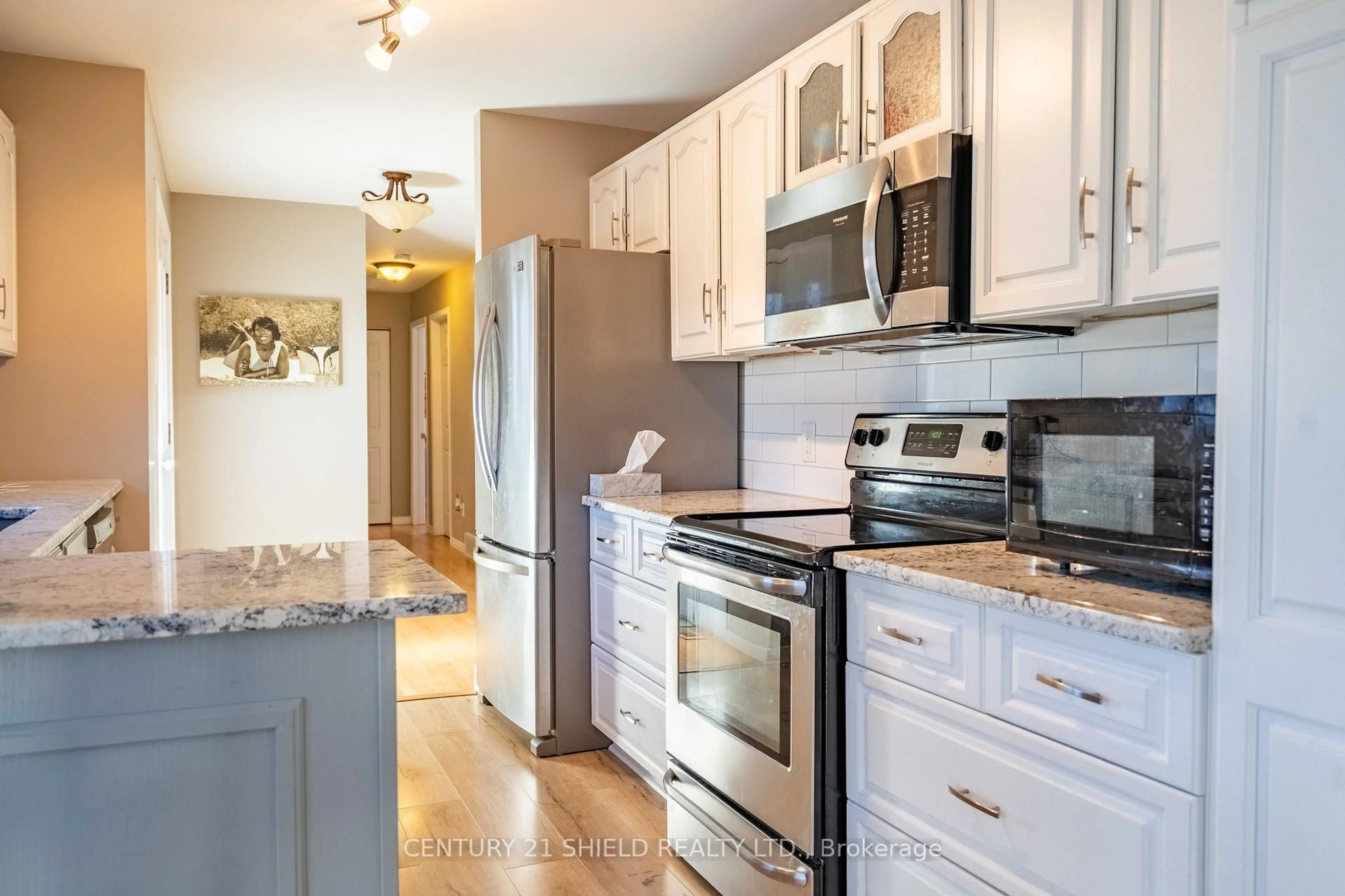 Open concept kitchen, ceramic/tile floor for 5514 Poplar Ave, South Stormont Ontario K0C 1P0