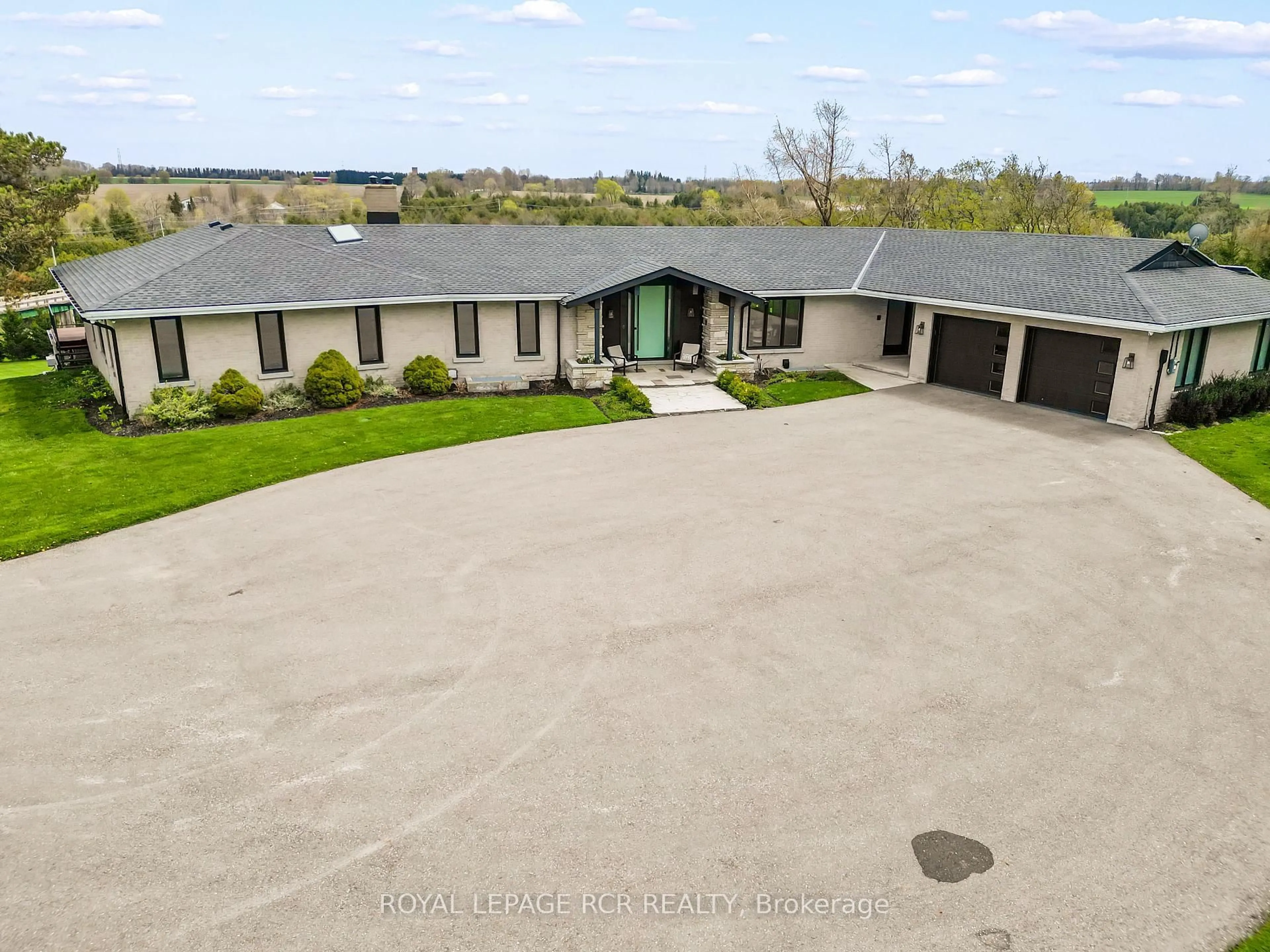 A pic from outside/outdoor area/front of a property/back of a property/a pic from drone, building for 6398 Second Line, Centre Wellington Ontario N1M 2W4