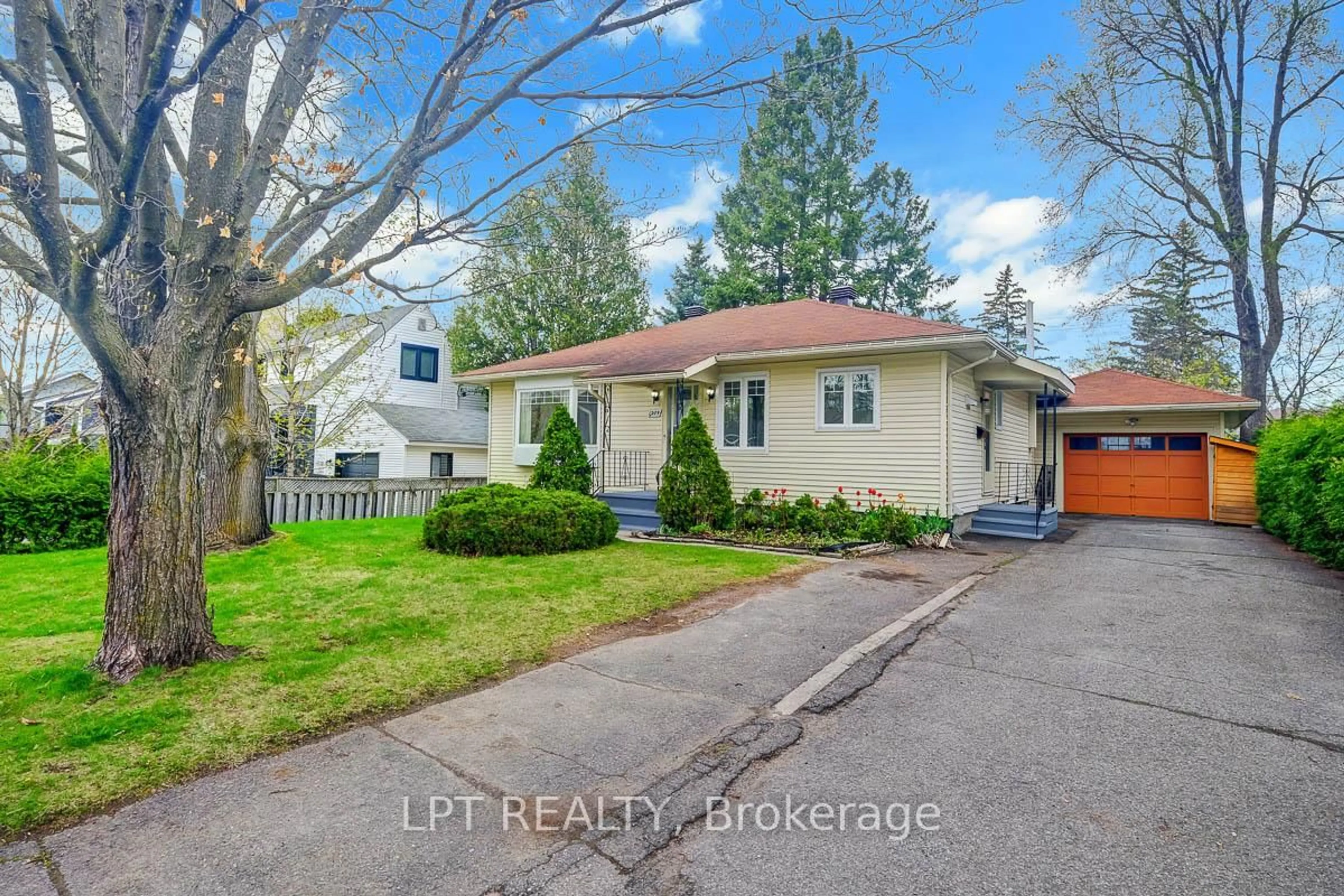 Unknown for 1279 Livingstone Ave, Ottawa Ontario K1H 7P7