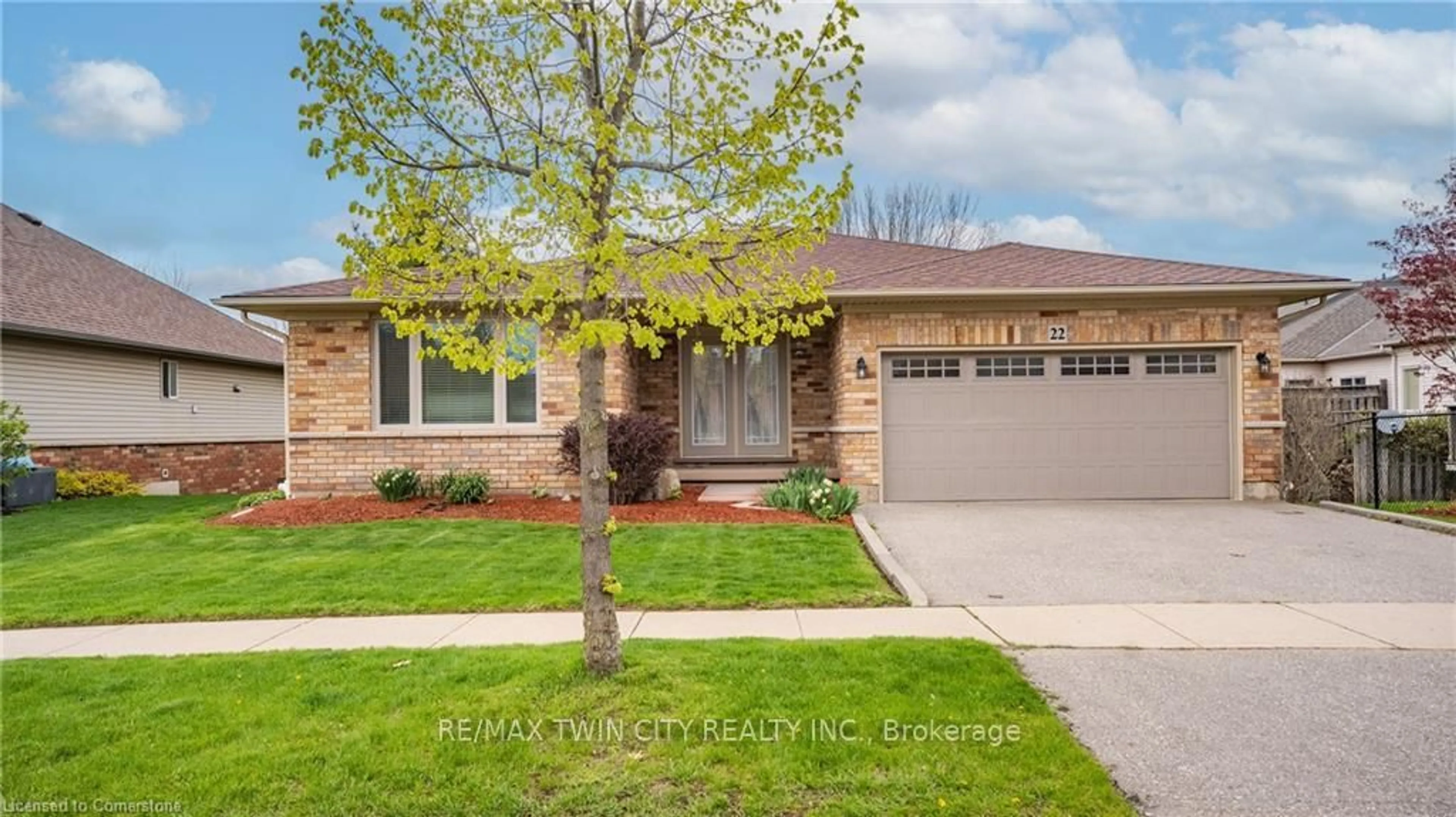 Home with brick exterior material, street for 22 Cobblestone Dr, Brant Ontario N3L 4G1