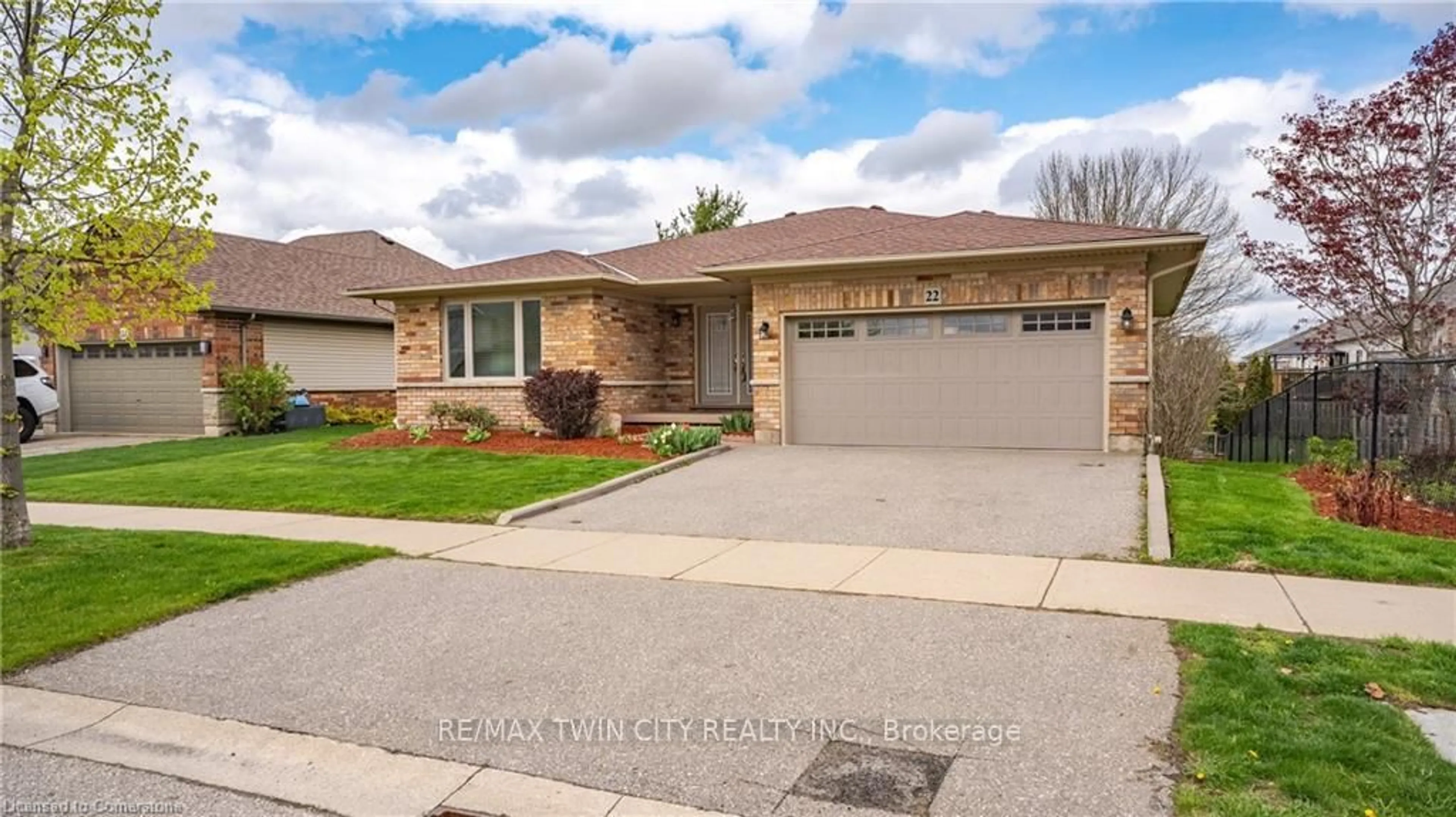 Home with brick exterior material, street for 22 Cobblestone Dr, Brant Ontario N3L 4G1
