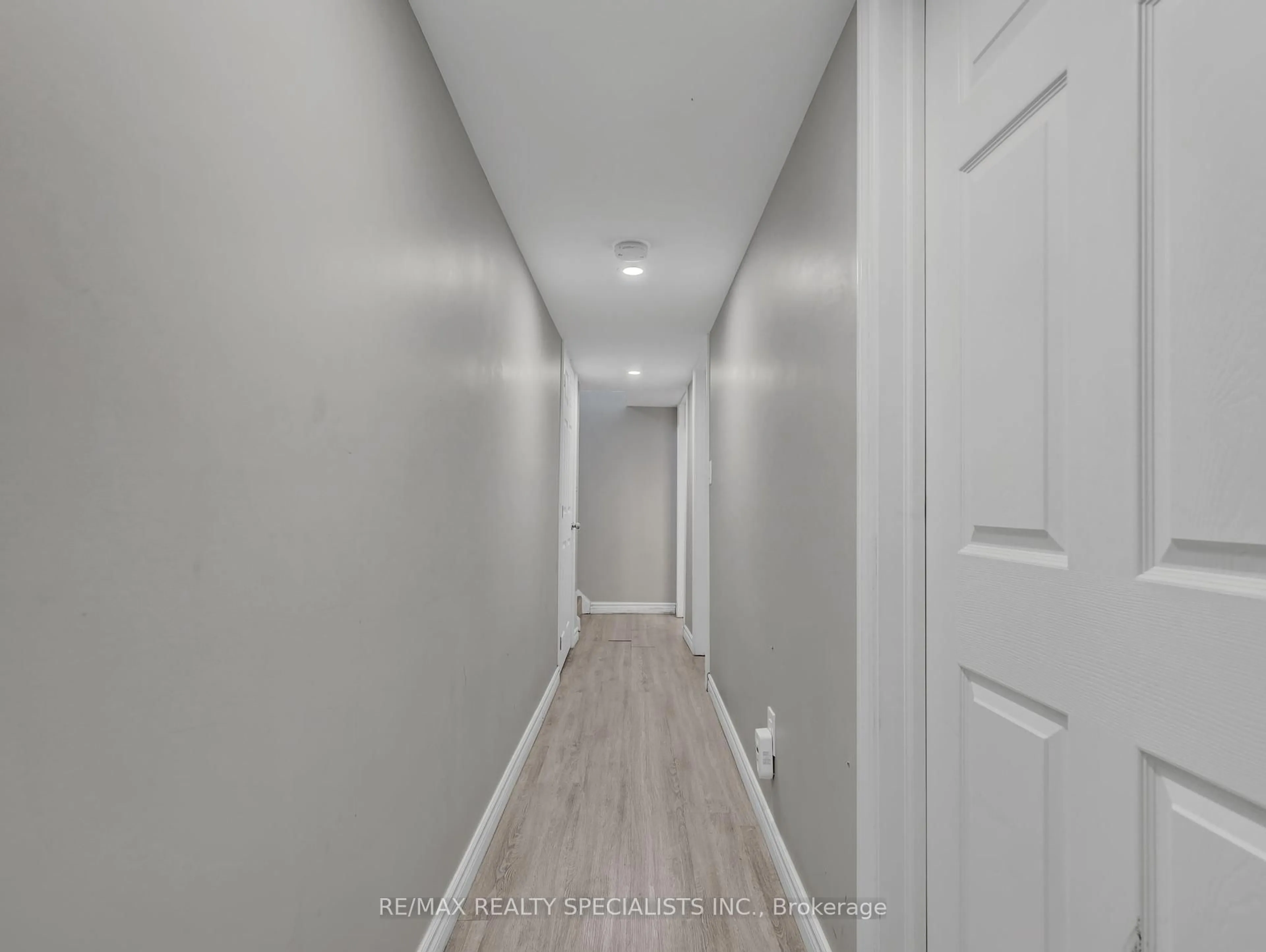 A pic of a room for 1660 Hansuld St, London East Ontario N5V 1Y7