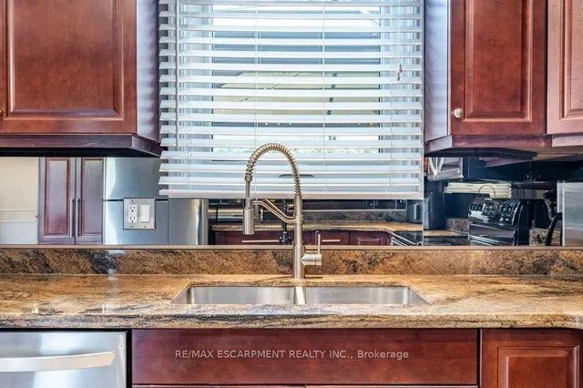 Additional property image - 14 Twin Crt