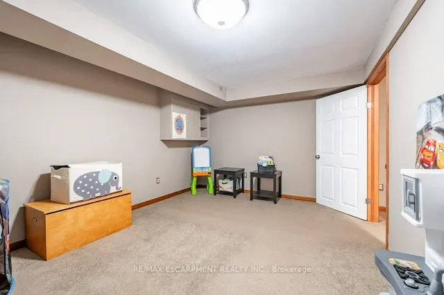 Additional property image - 14 Twin Crt