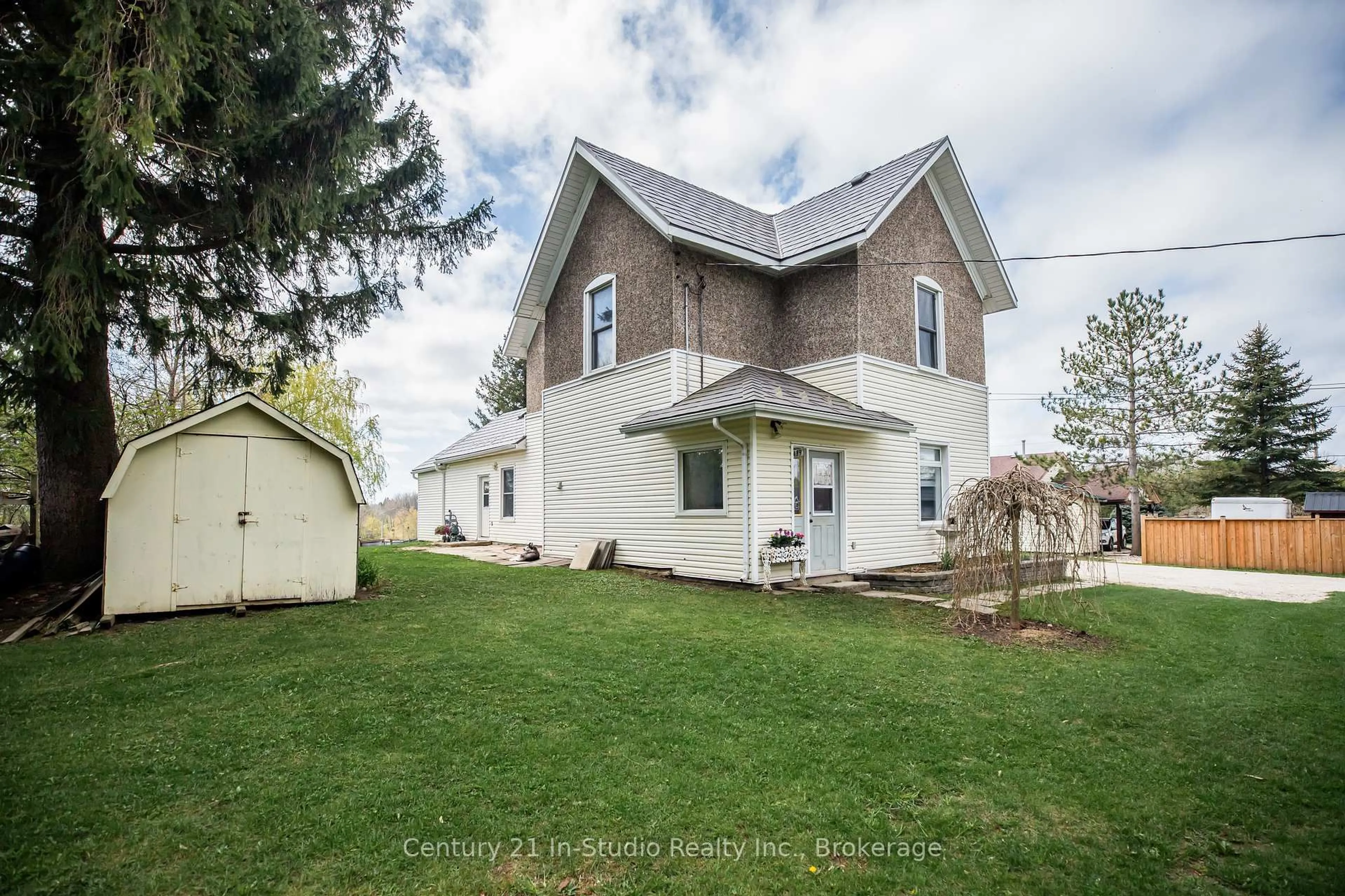 A pic from outside/outdoor area/front of a property/back of a property/a pic from drone, street for 489 Lambton St, West Grey Ontario N0G 1R0