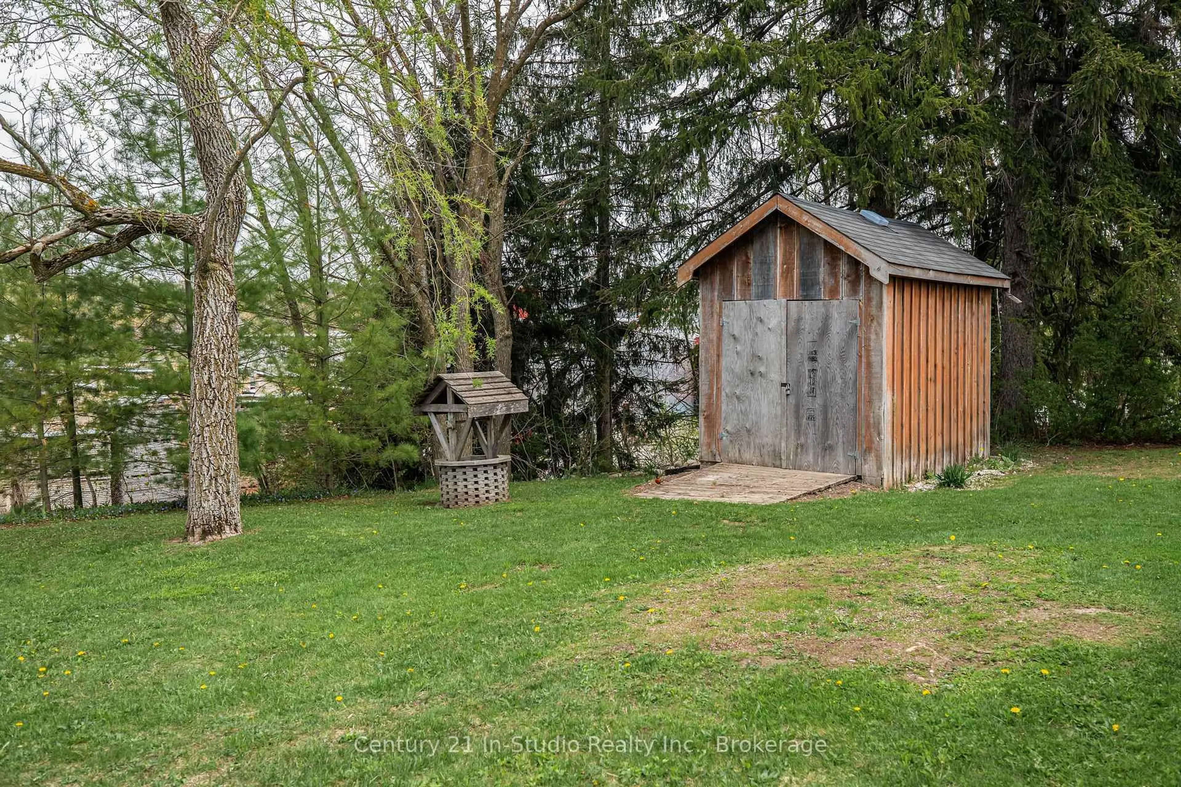 Shed for 489 Lambton St, West Grey Ontario N0G 1R0