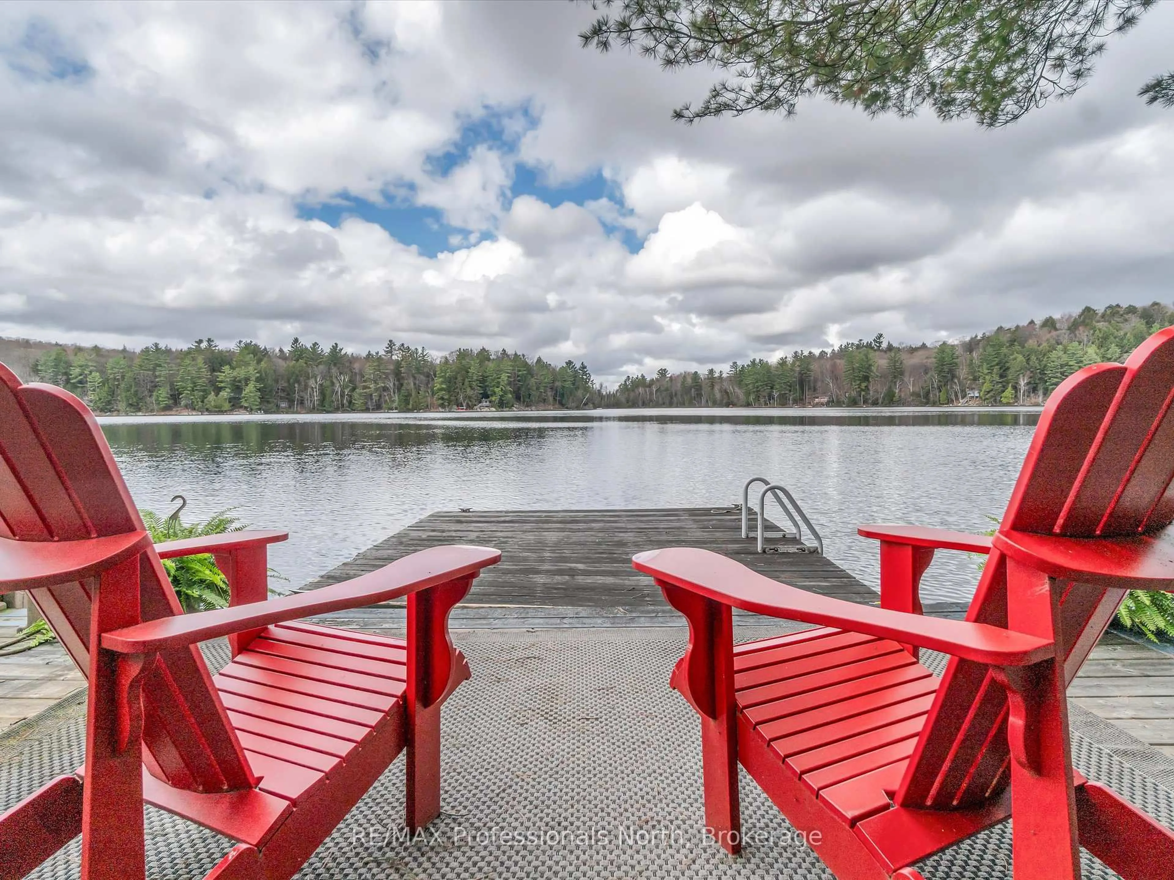 Patio, water/lake/river/ocean view for 1014 Twilight Close Crt, Algonquin Highlands Ontario P0A 1E0
