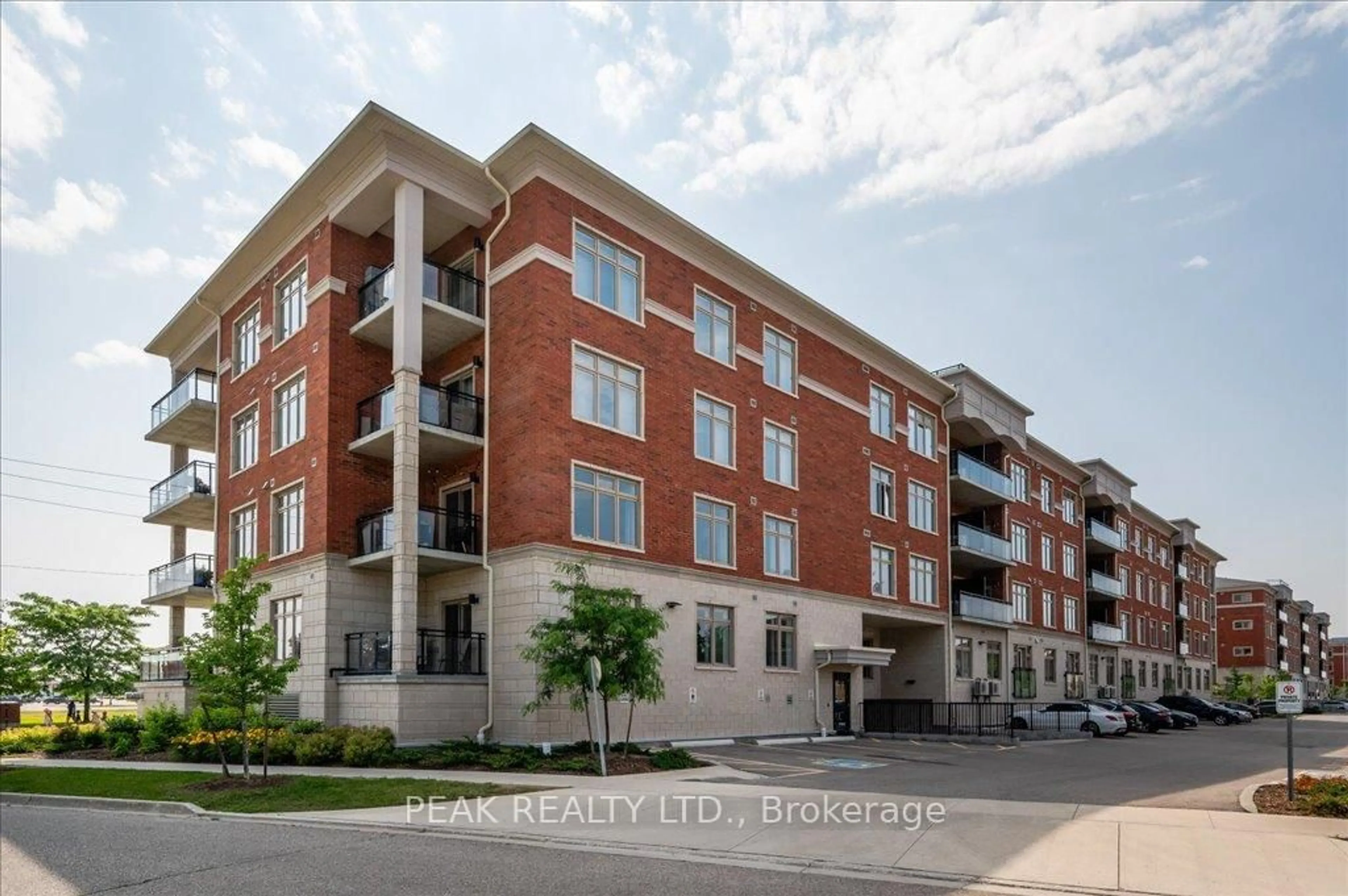 Unknown for 195 Commonwealth St #304, Kitchener Ontario N2E 0H5