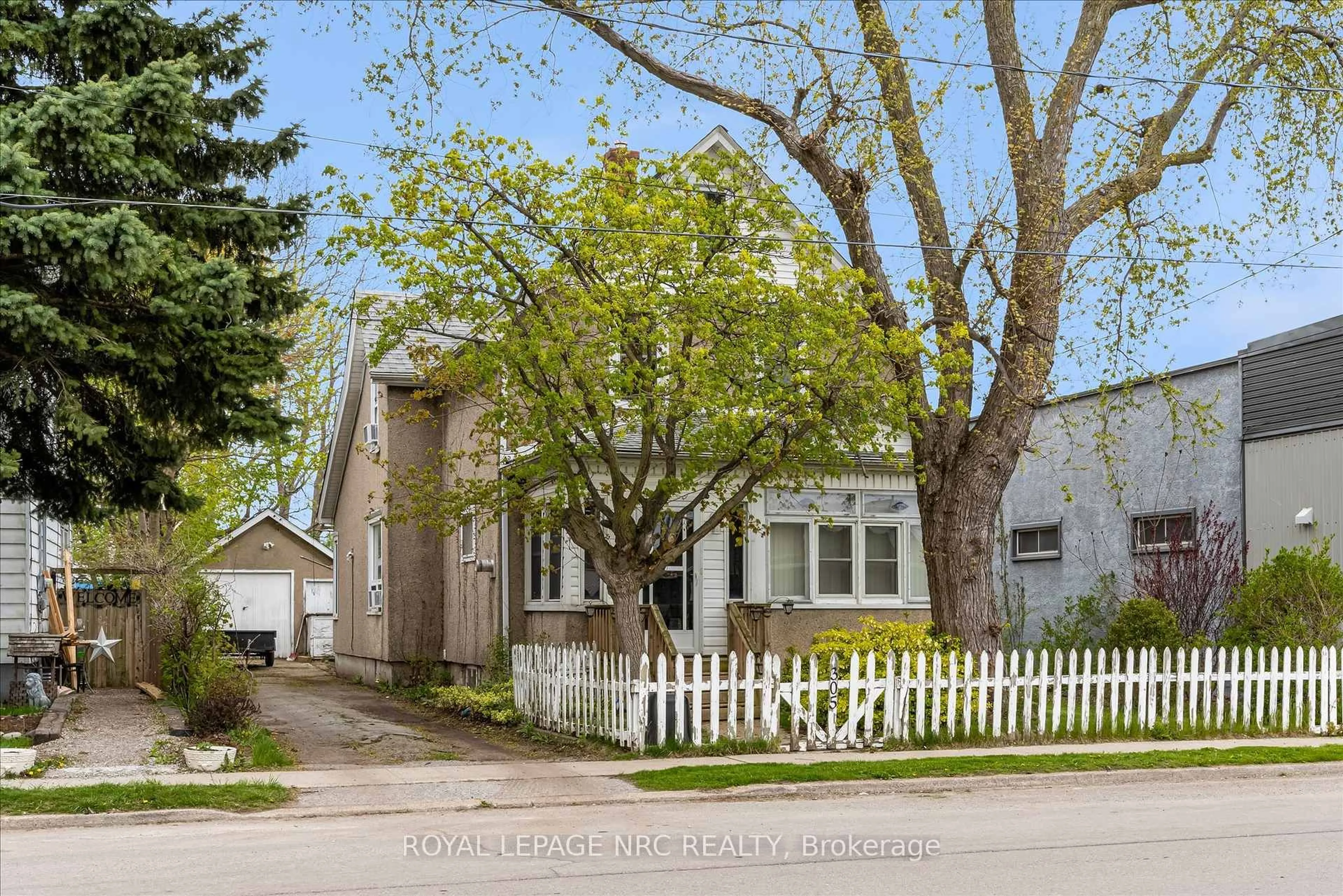 Unknown for 305 Mitchell St, Port Colborne Ontario L3K 1Y7