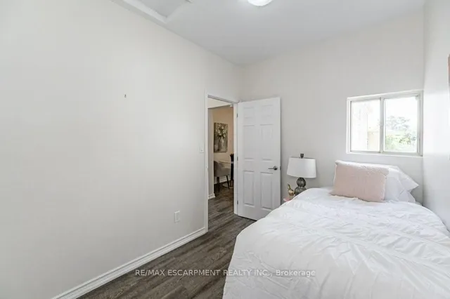 Additional property image - 196 Picton St