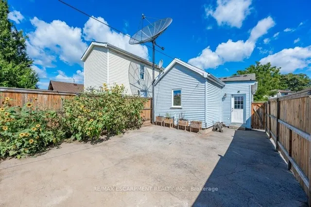 Additional property image - 196 Picton St