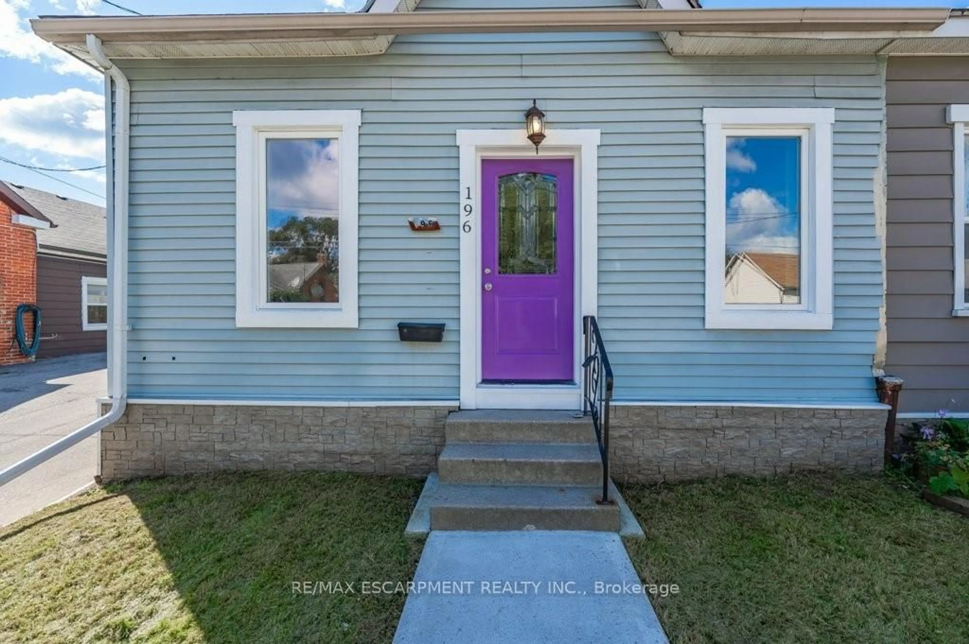 Unknown for 196 Picton St, Hamilton Ontario L8L 3W9