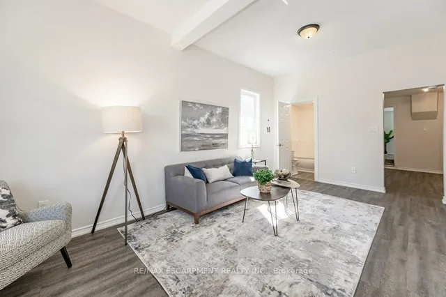 Additional property image - 196 Picton St