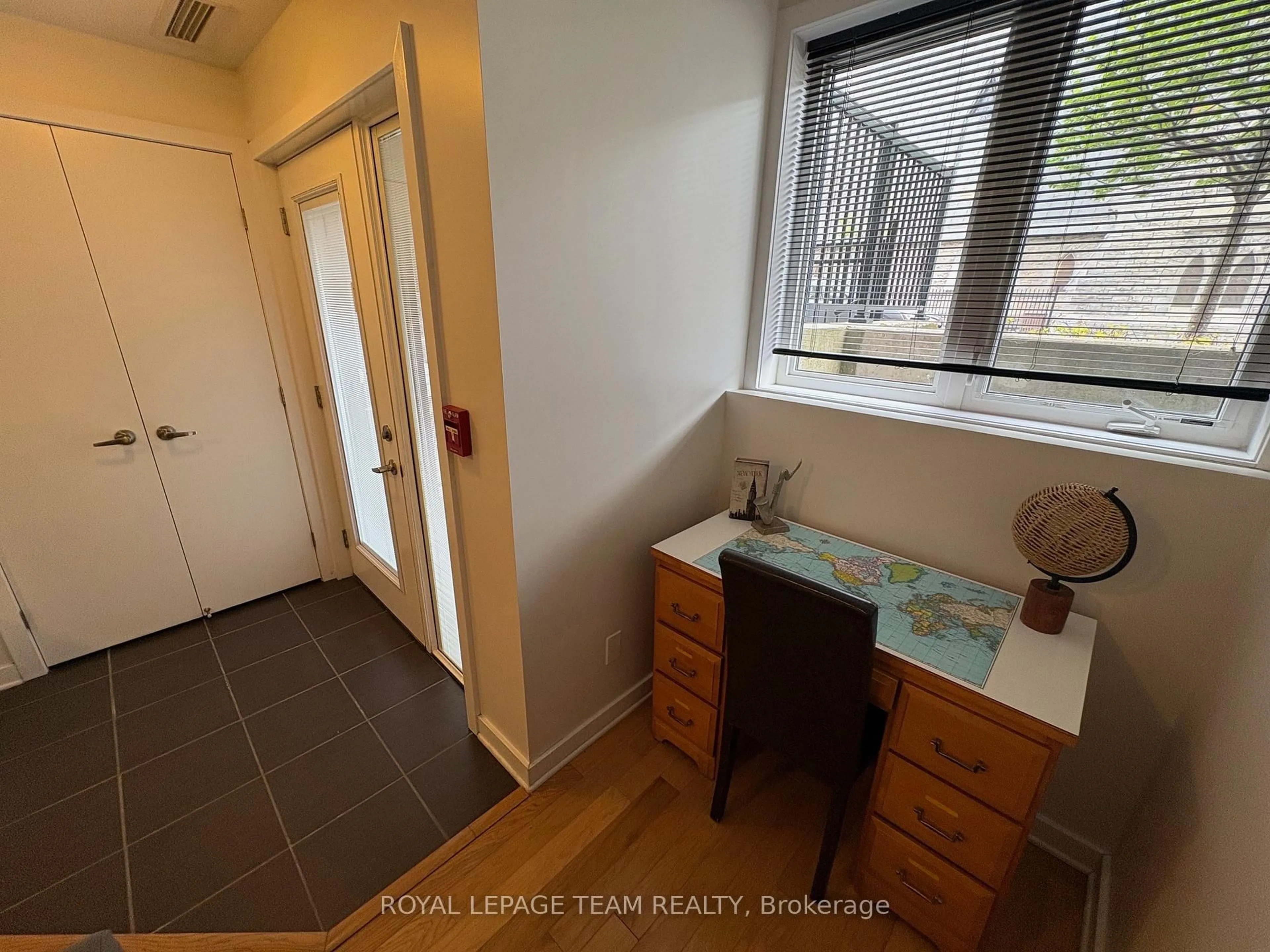 A pic of a room for 142 Daly Ave #102, Ottawa Ontario K1N 0B2