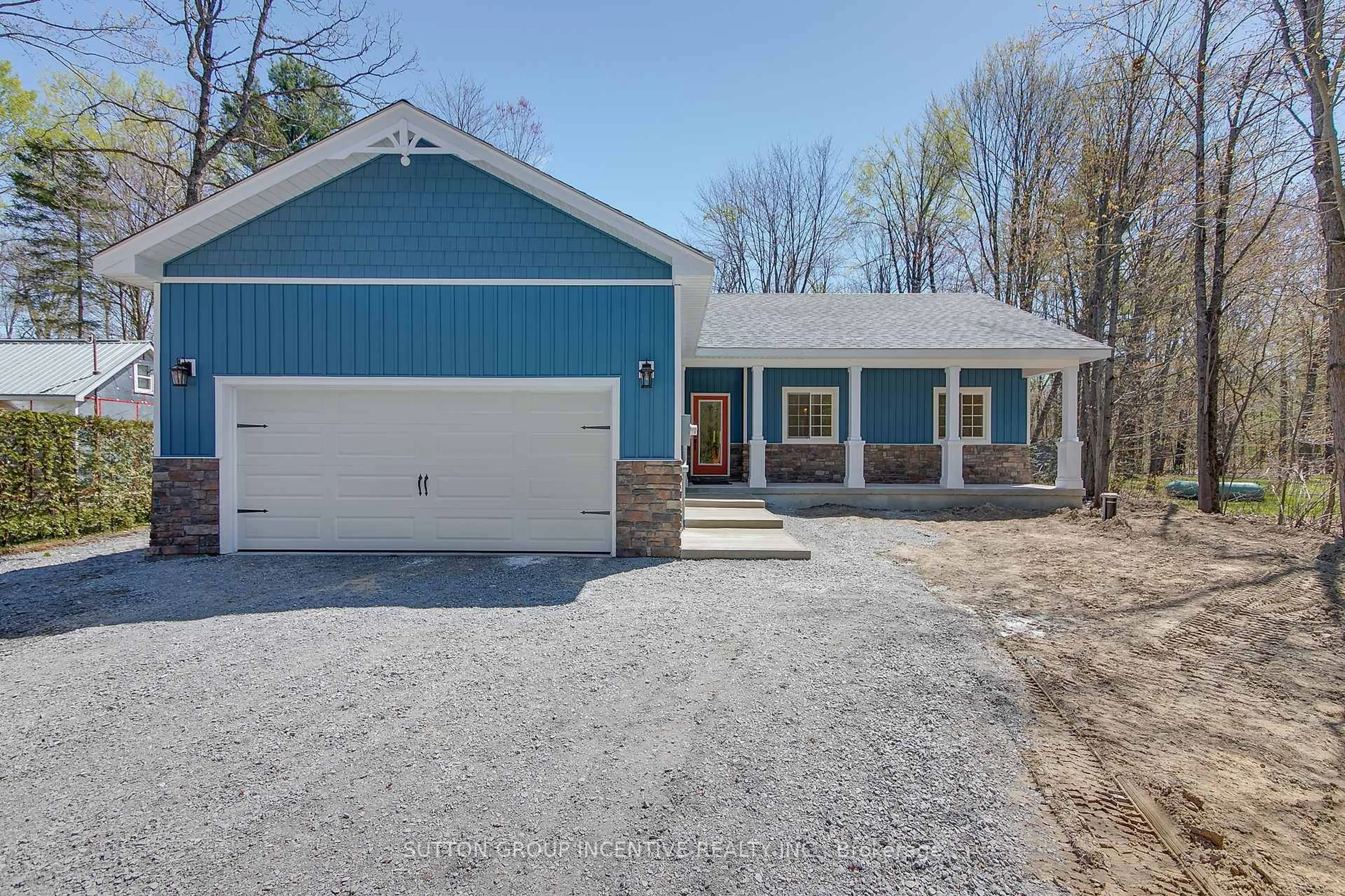 Home with vinyl exterior material, street for 26 MCLEISH Dr, Kawartha Lakes Ontario L0K 1W0