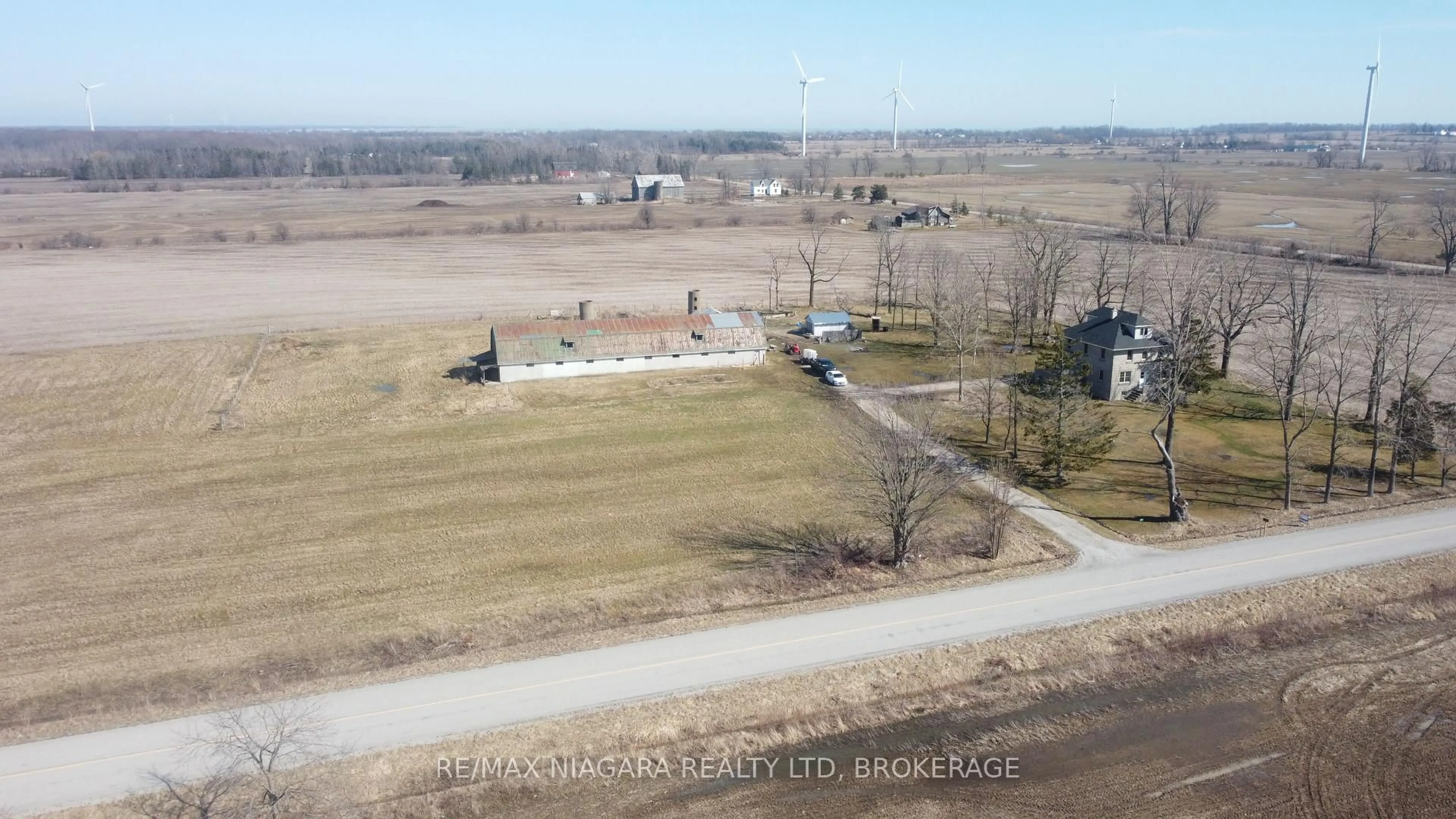 A pic from outside/outdoor area/front of a property/back of a property/a pic from drone, unknown for 298 Dickhout Rd, Haldimand Ontario N0A 1K0