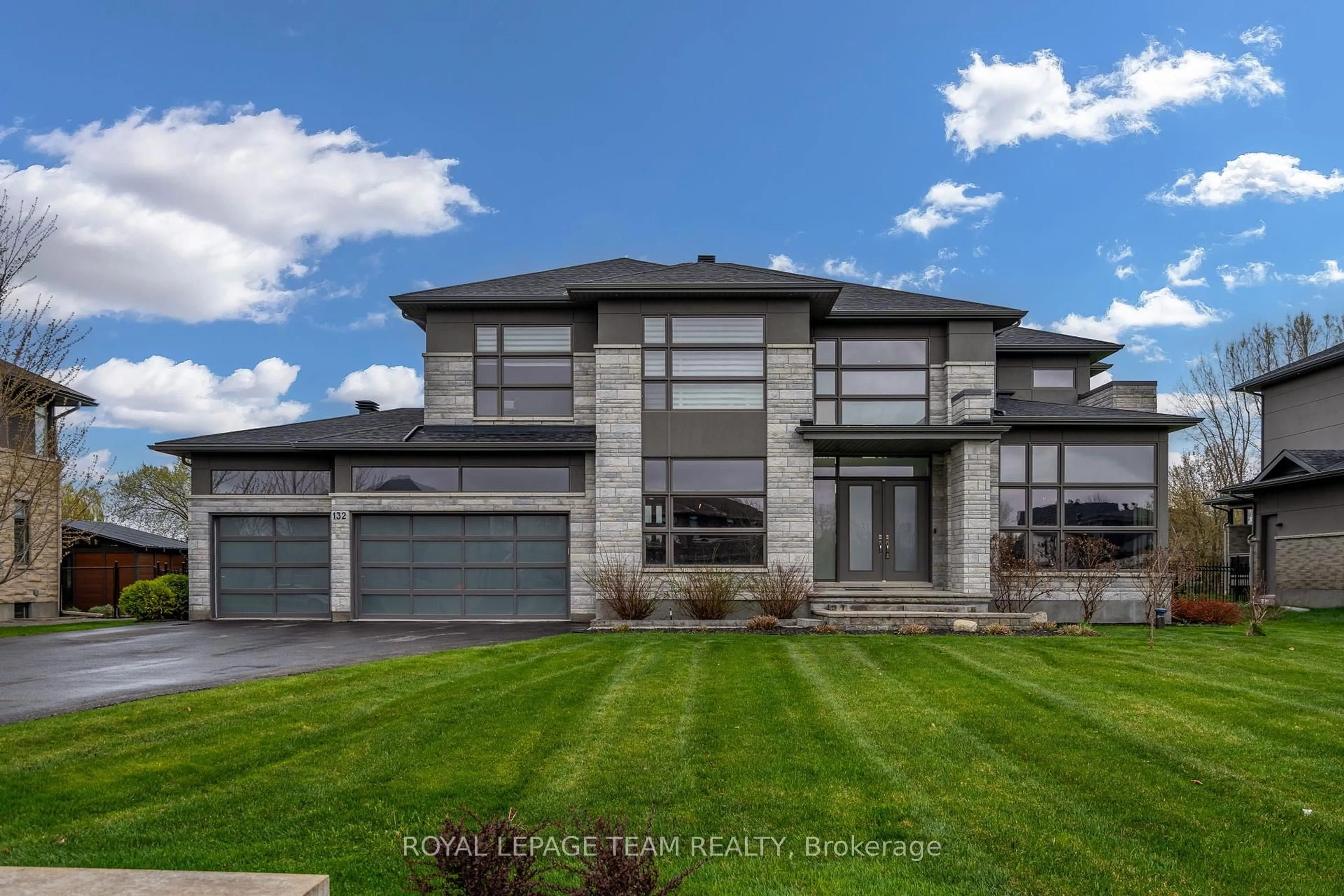 Home with brick exterior material, street for 132 Dunblane Way, Ottawa Ontario K4M 0A8