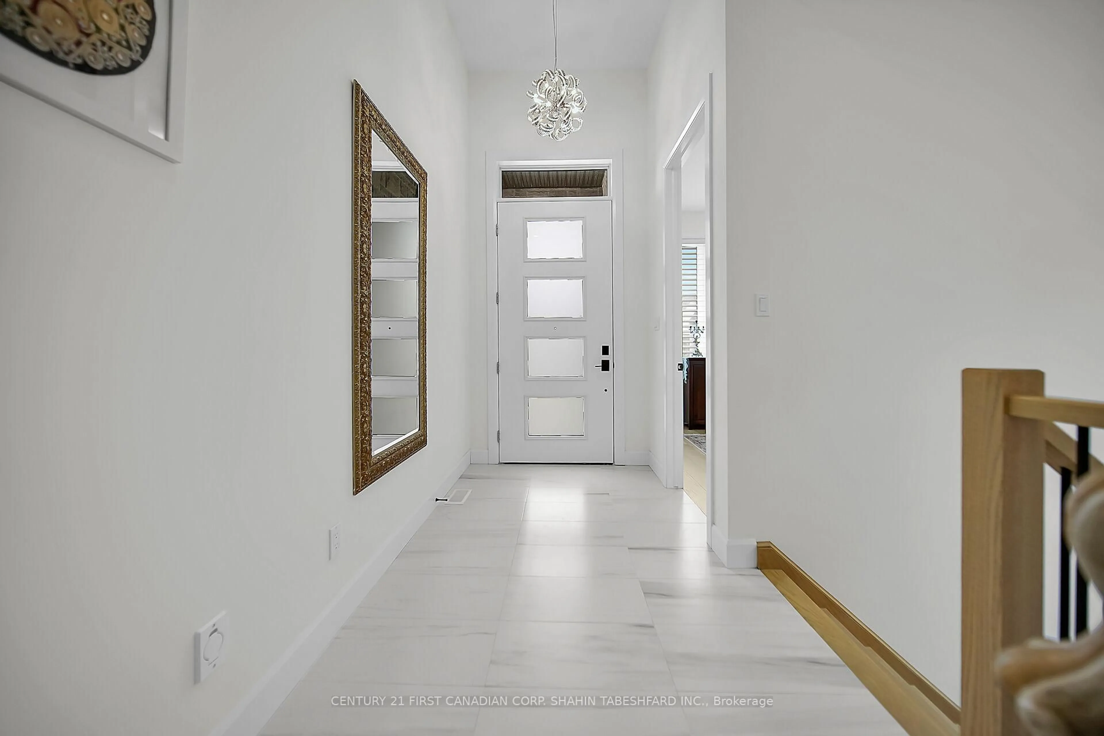 Indoor foyer for 6990 Clayton Walk #45, London South Ontario N6P 0B2