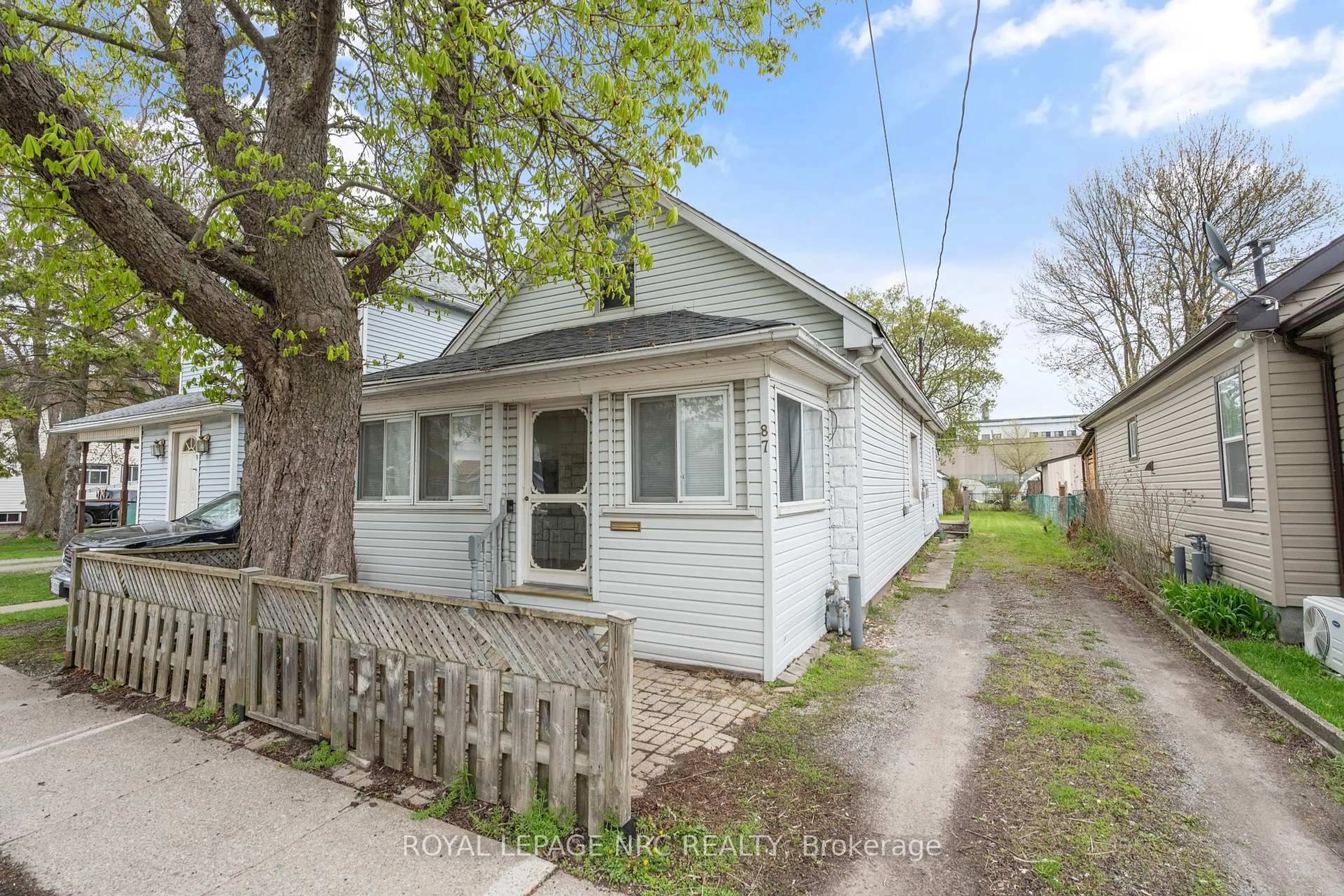 Unknown for 87 Mitchell St, Port Colborne Ontario L3K 1X6