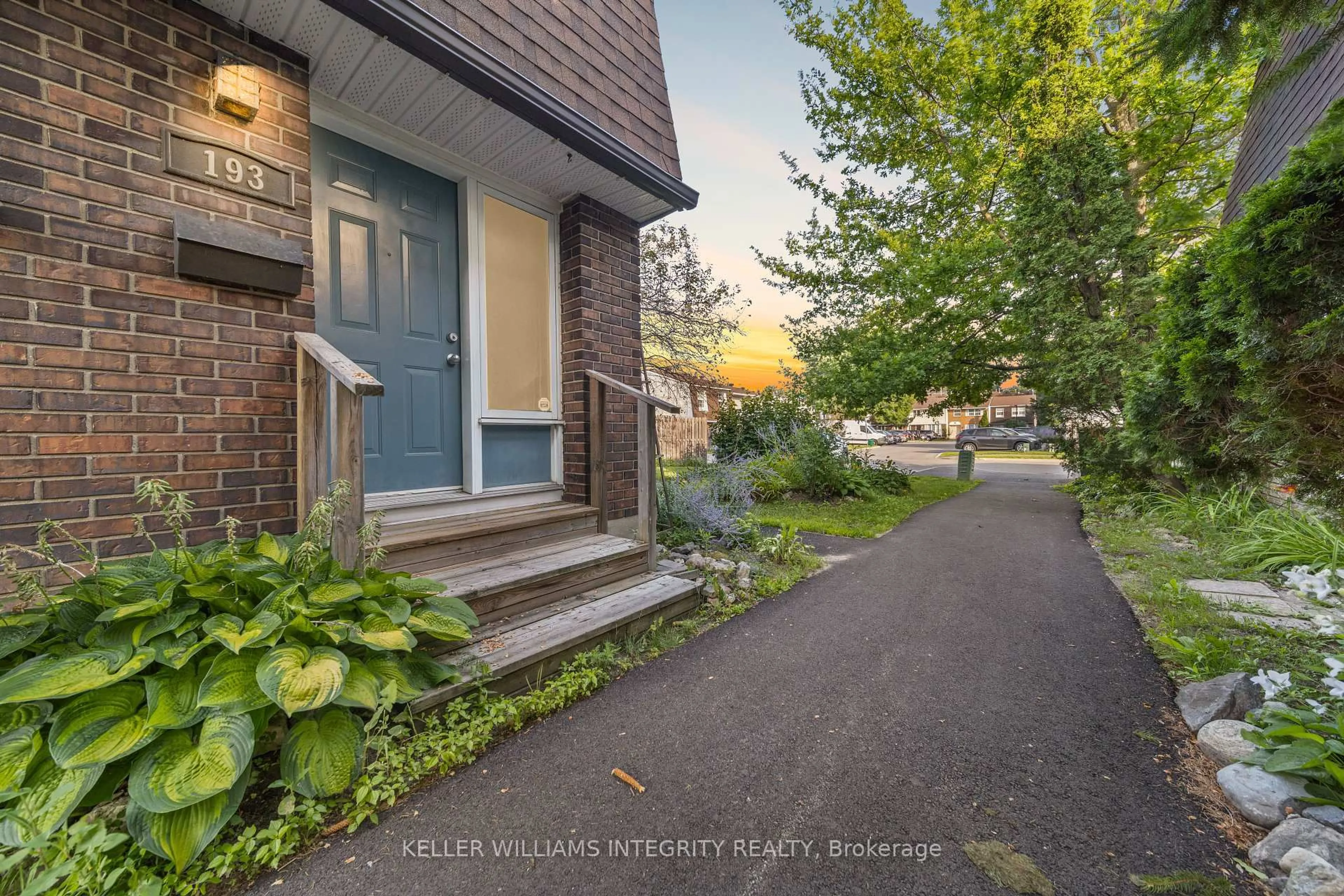 Unknown for 3310 SOUTHGATE Rd #193, Ottawa Ontario K1V 8X4
