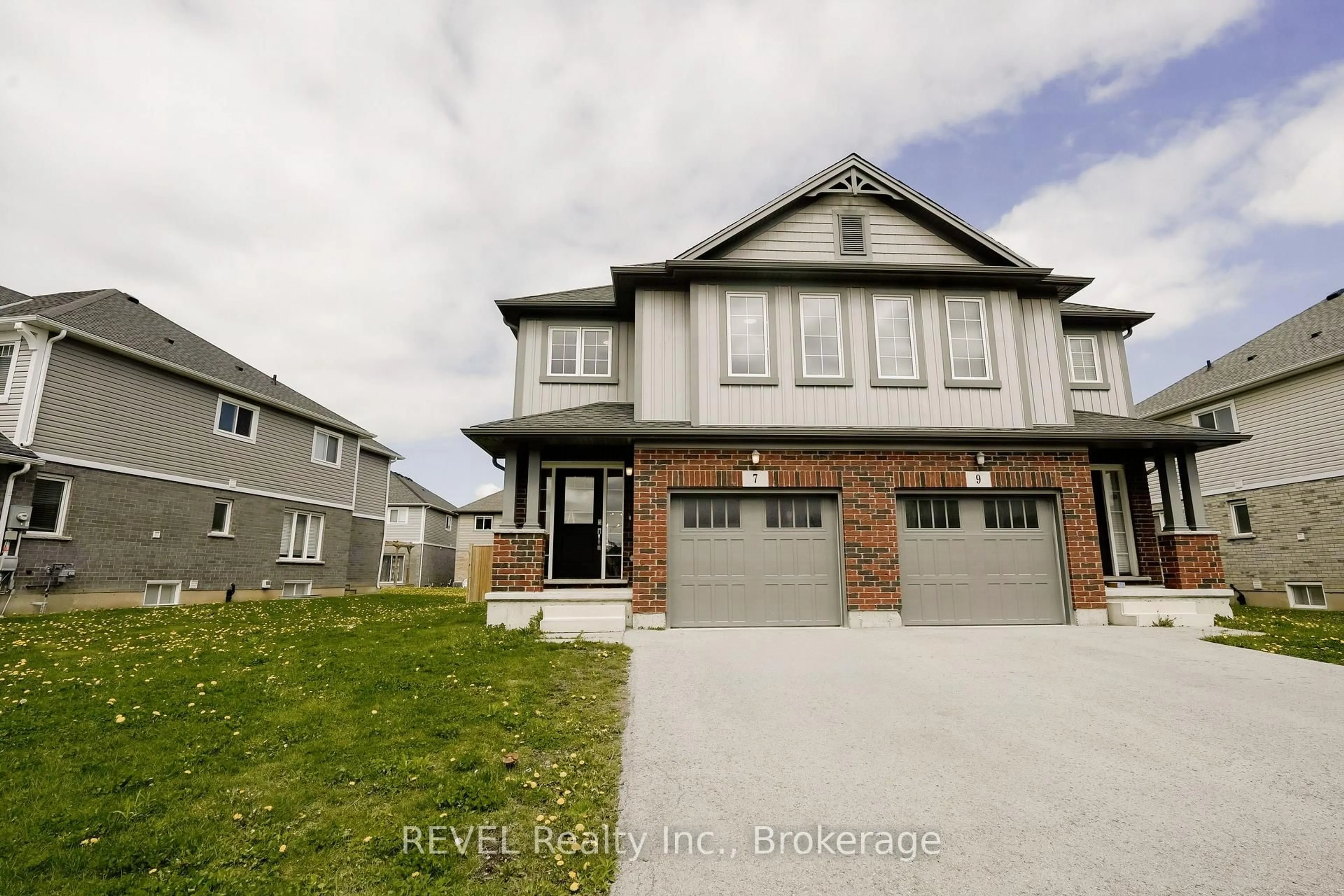 Unknown for 7 Hawthorn Ave, Thorold Ontario L2V 0H9