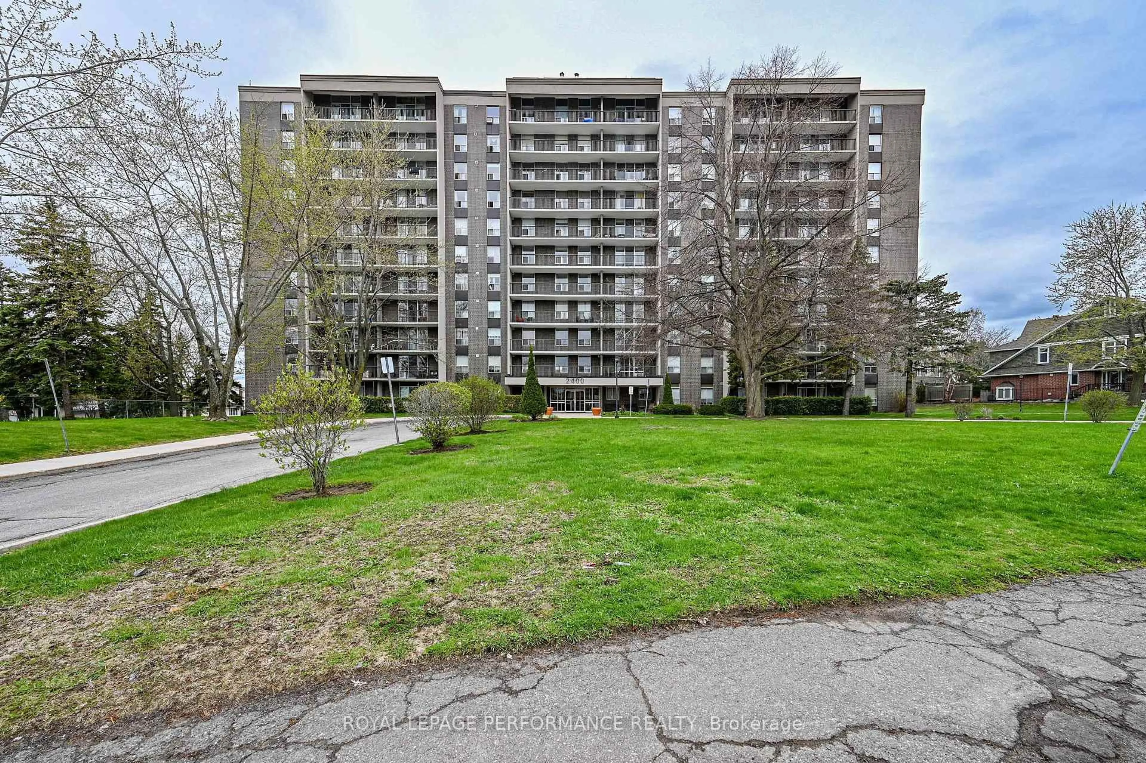 Patio, unknown for 2400 Virginia Dr #308, Ottawa Ontario K1H 8L3