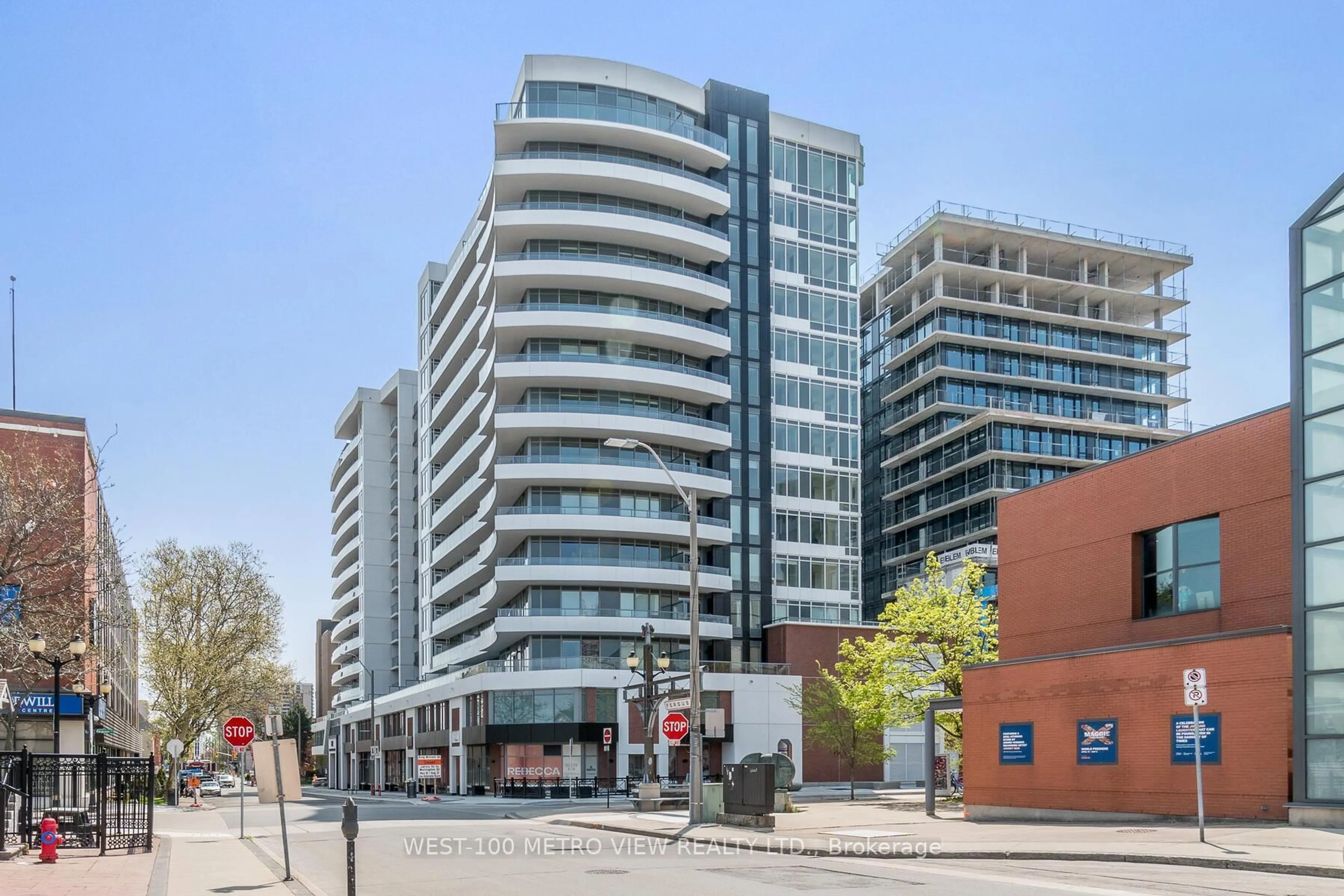 Unknown for 212 King William St #822, Hamilton Ontario L8R 3P2