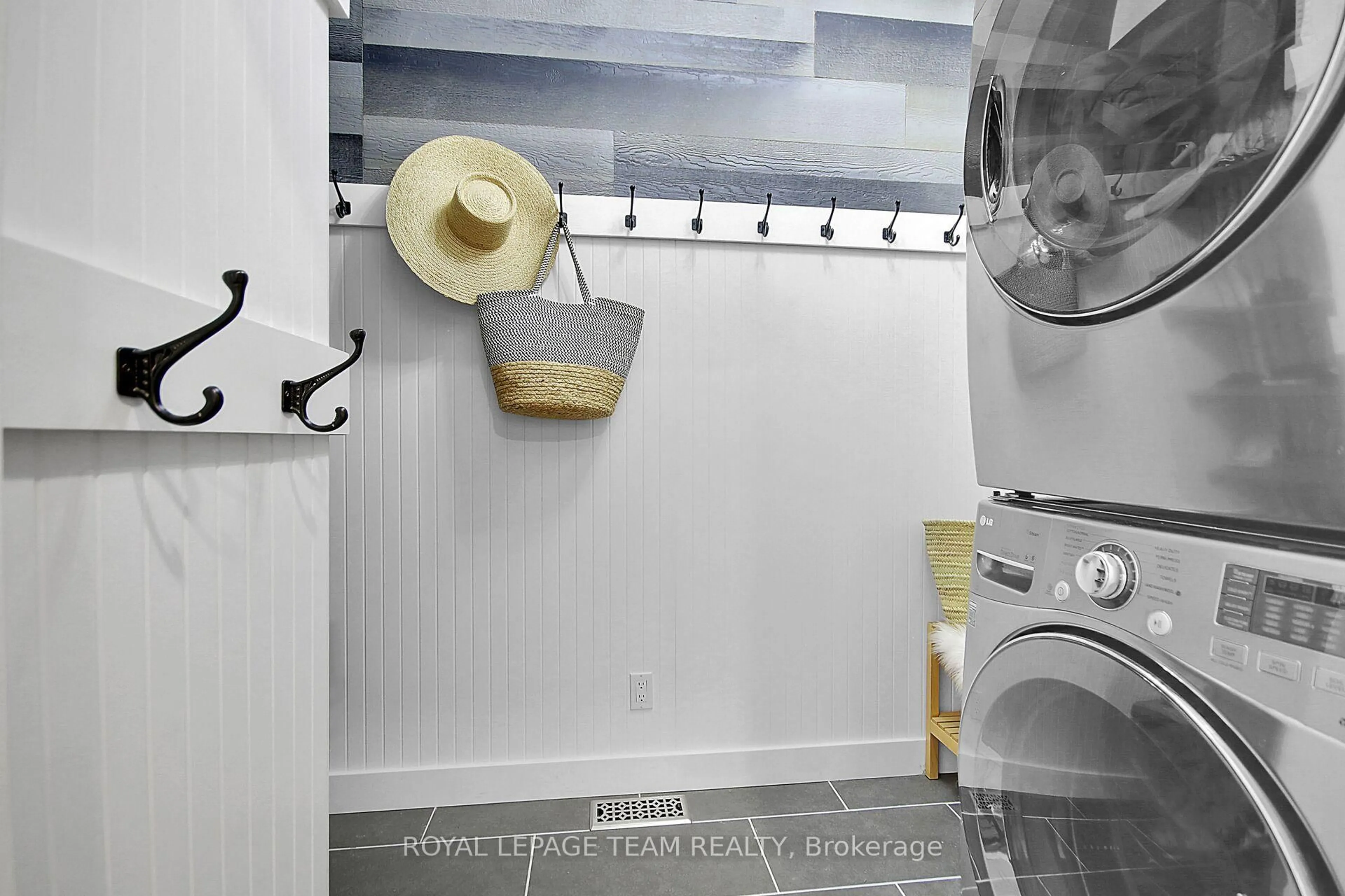 Laundry room for 4184 Wolfe Point Way, Ottawa Ontario K1V 1P5