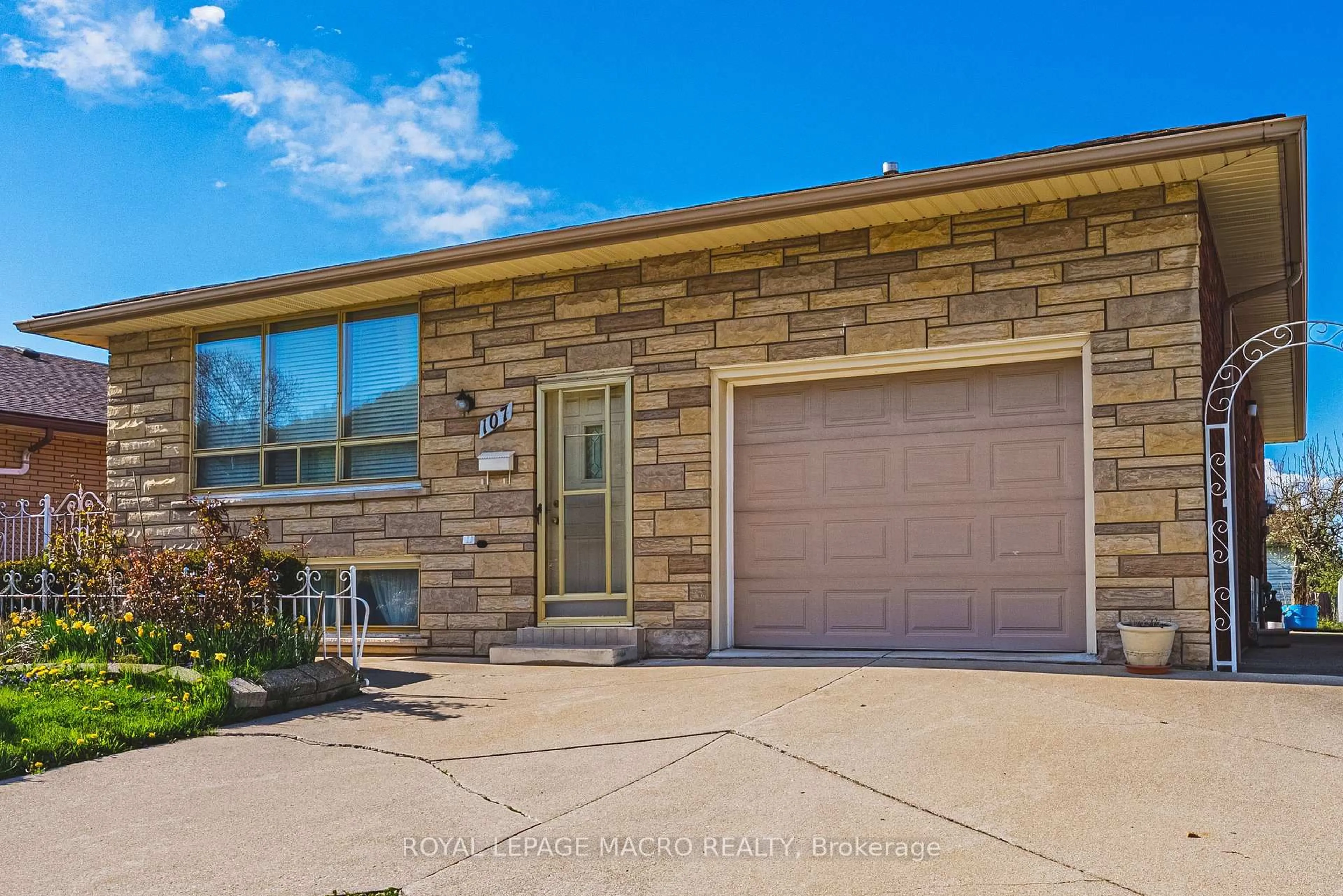 Home with brick exterior material, street for 107 Marcella Cres, Hamilton Ontario L8K 6E9