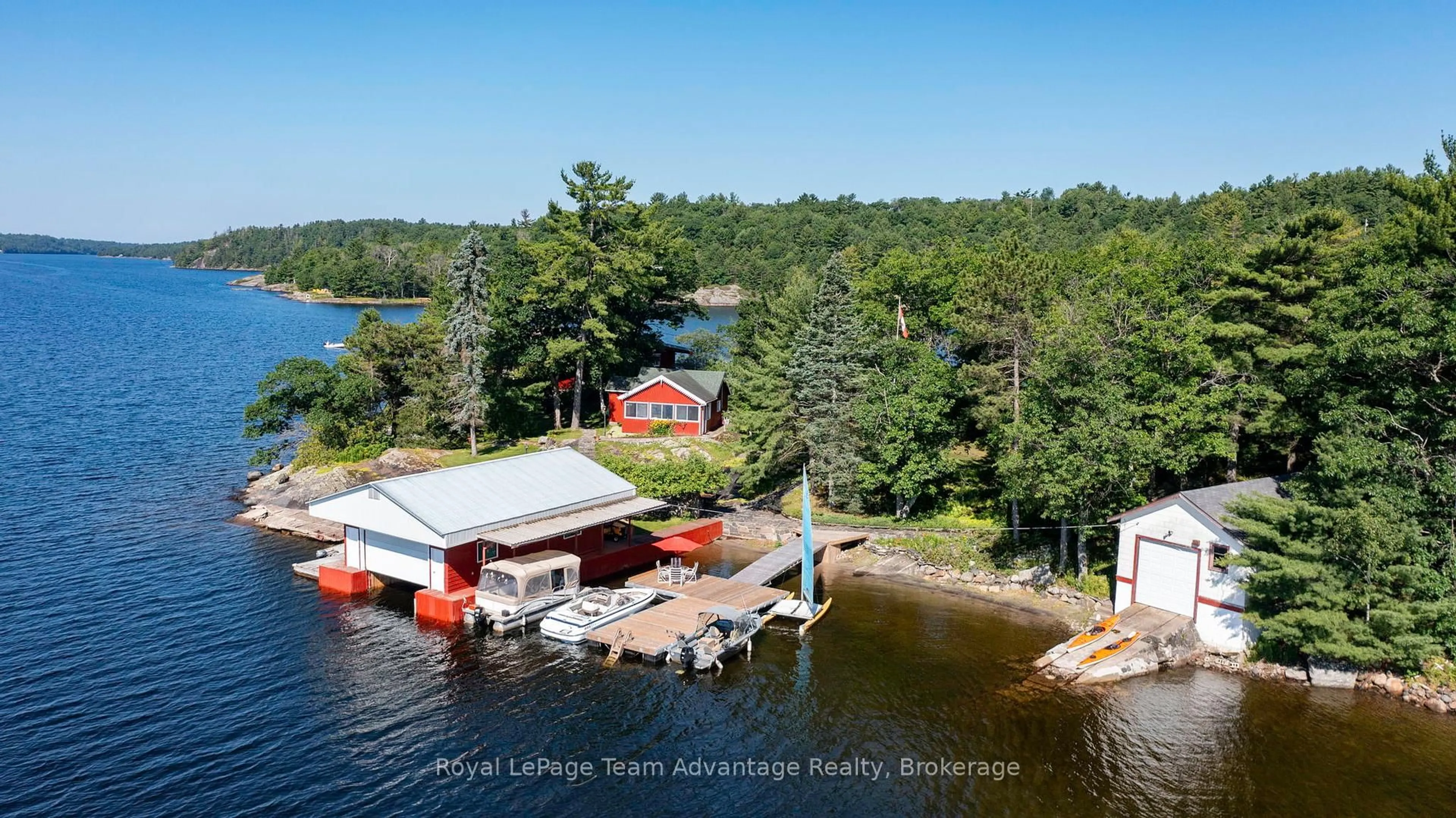 A pic from outside/outdoor area/front of a property/back of a property/a pic from drone, water/lake/river/ocean view for 1 B721 (Galt Island) Island, The Archipelago Ontario P2A 2X4