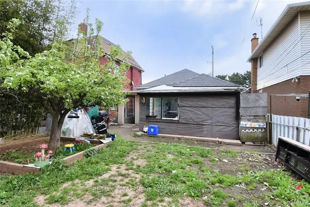 Additional property image - 111 Mary St