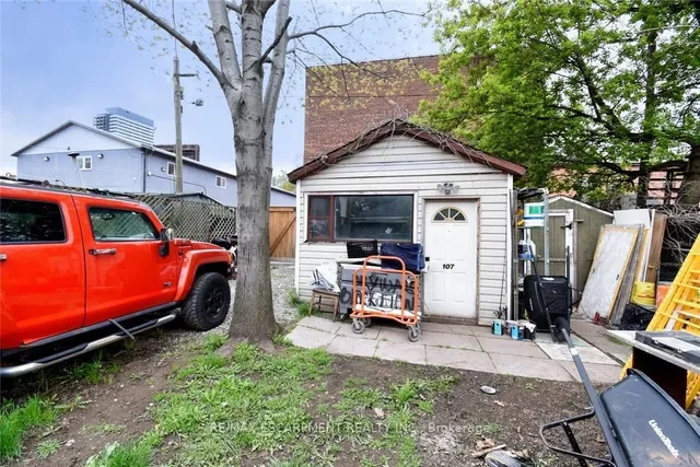 Additional property image - 111 Mary St