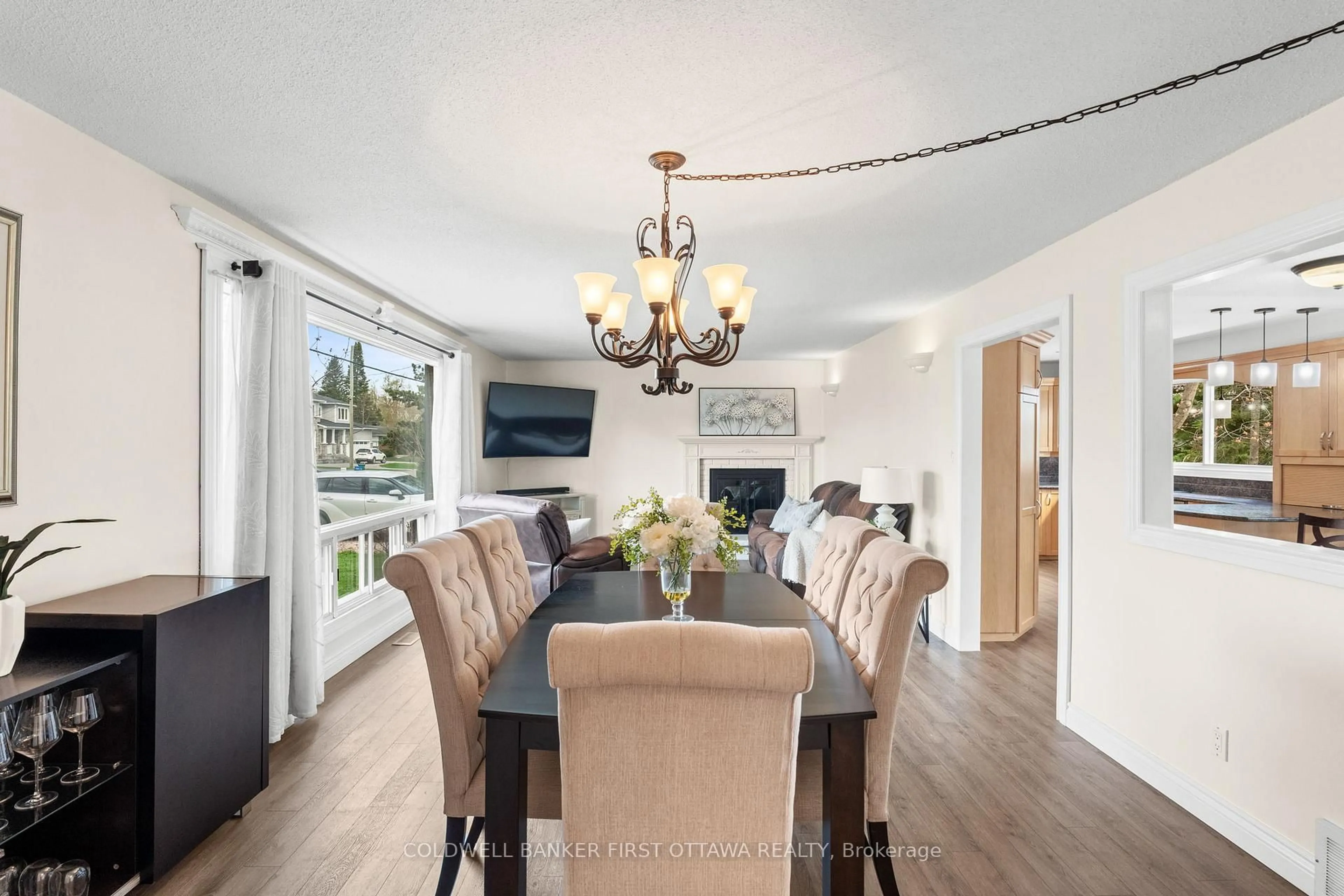 Dining room, unknown for 25 Pretty St, Ottawa Ontario K2S 1N3