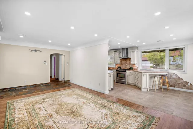 Additional property image - 8 Northcliffe Ave