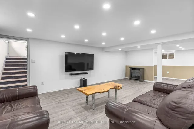 Additional property image - 8 Northcliffe Ave