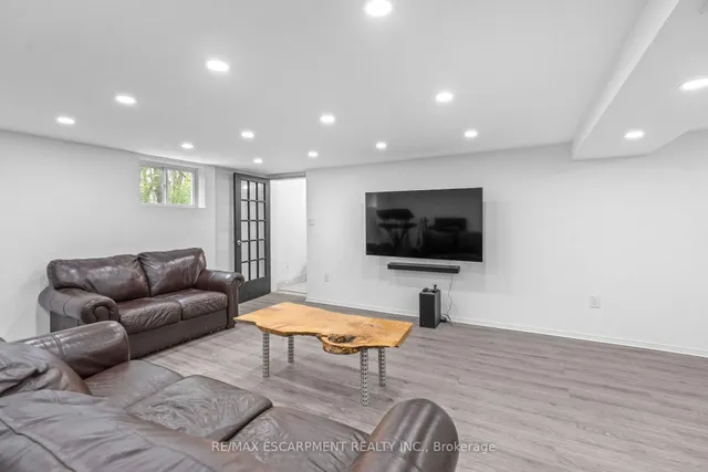 Additional property image - 8 Northcliffe Ave