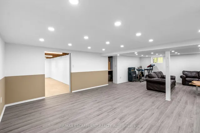 Additional property image - 8 Northcliffe Ave