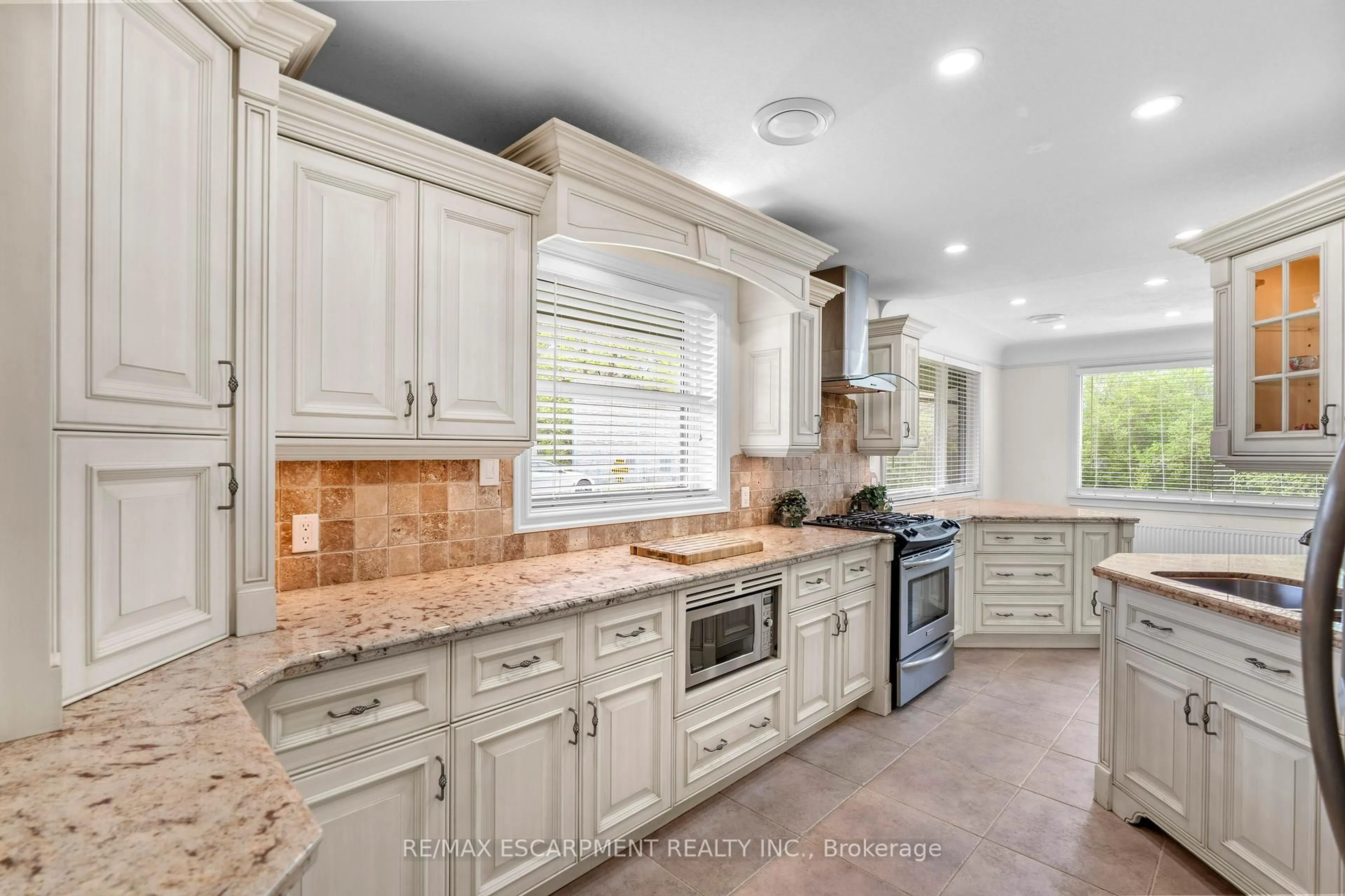 Contemporary kitchen, ceramic/tile floor for 8 Northcliffe Ave, Hamilton Ontario L9H 7B2